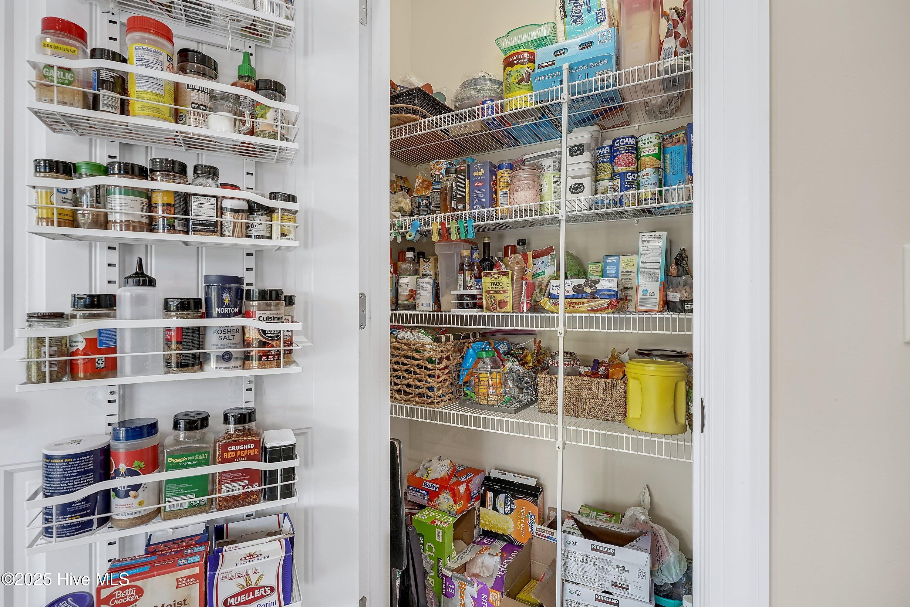 100530262 | Photo 14