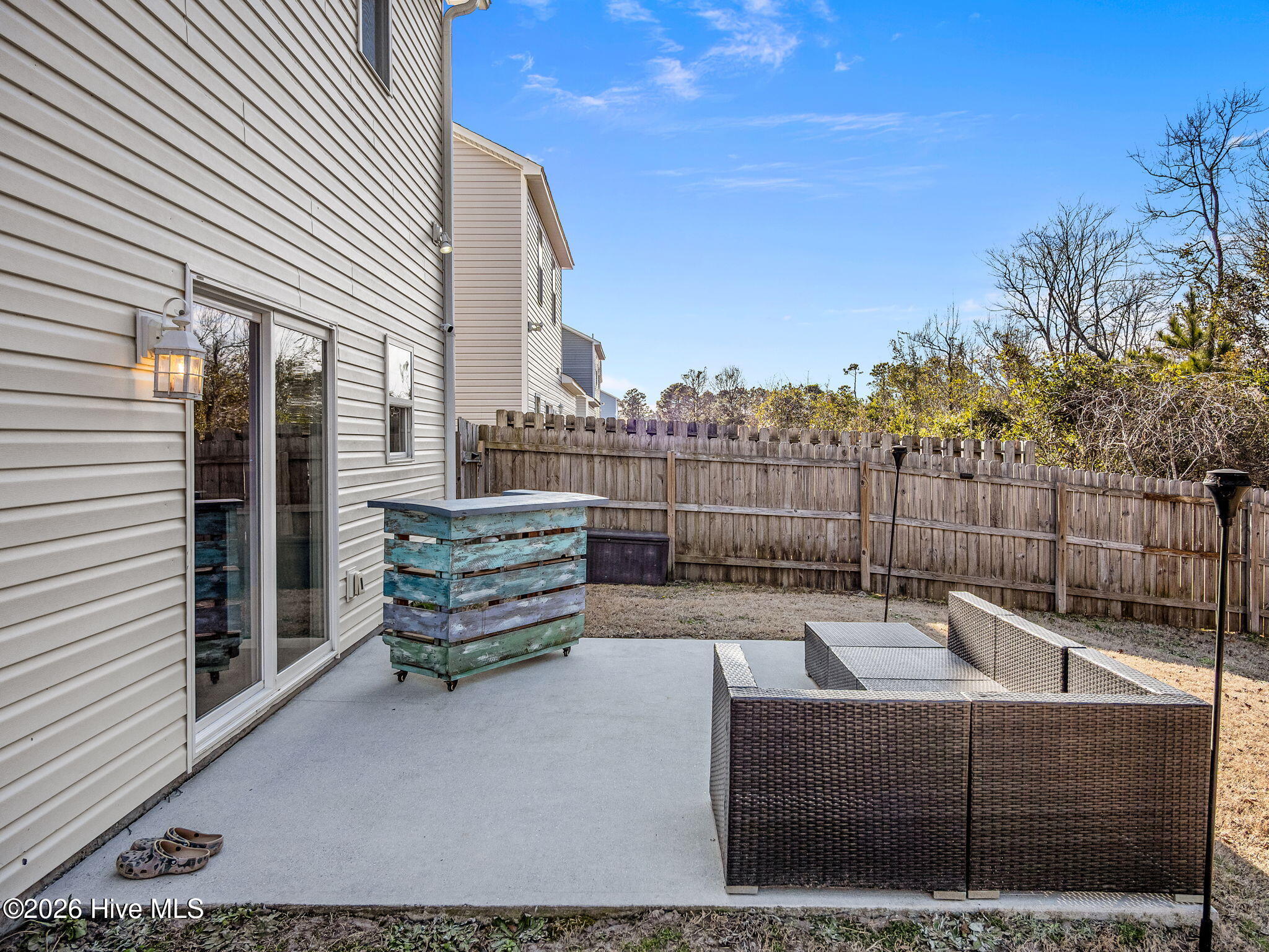 100553729 | Photo 38