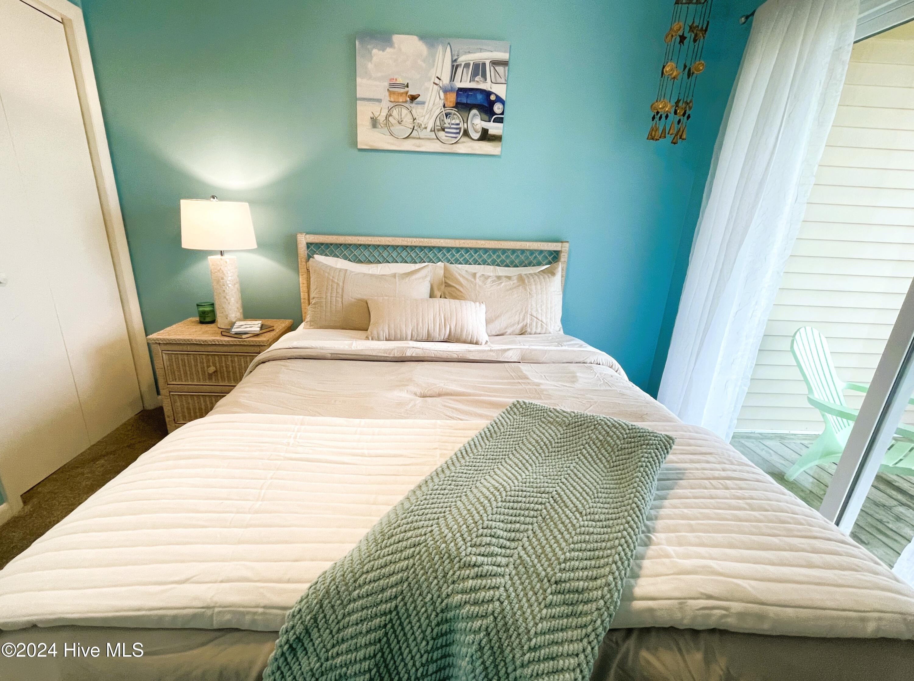 100468646 | Photo 18