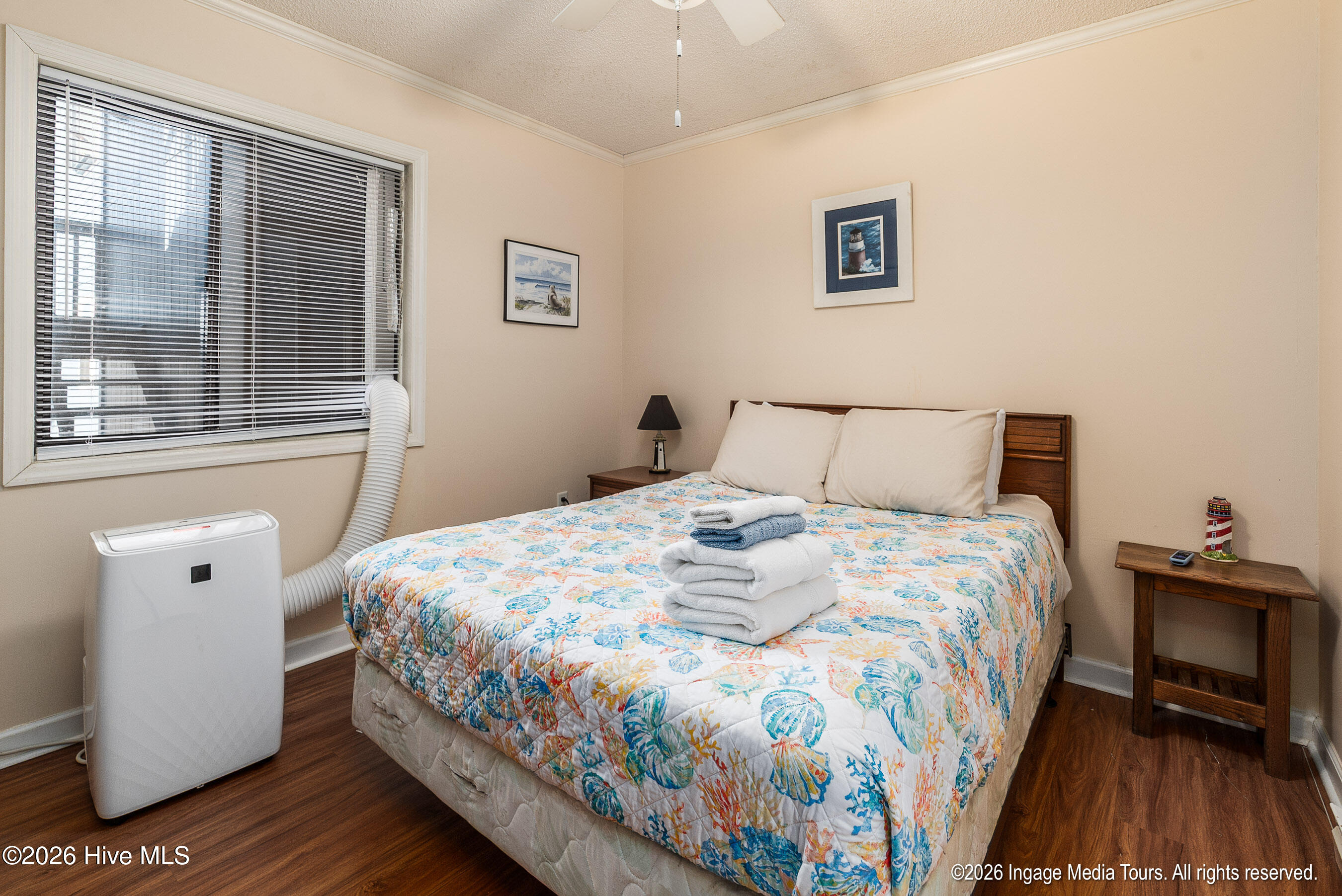 100548603 | Photo 18