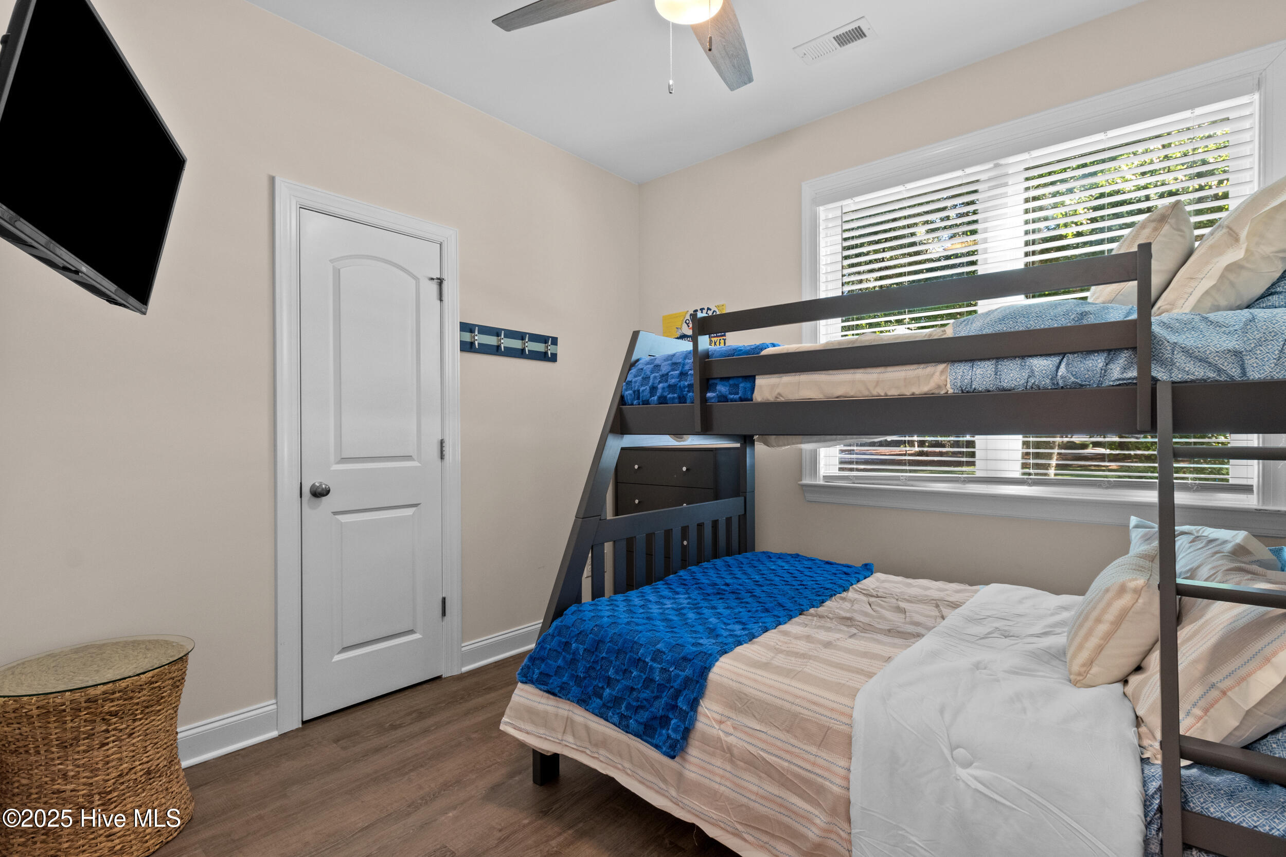 100537622 | Photo 29