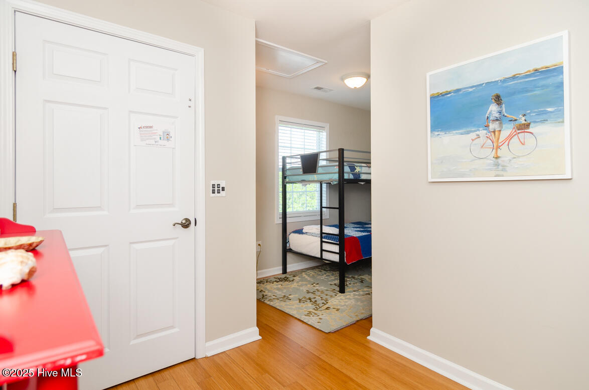 100534014 | Photo 31