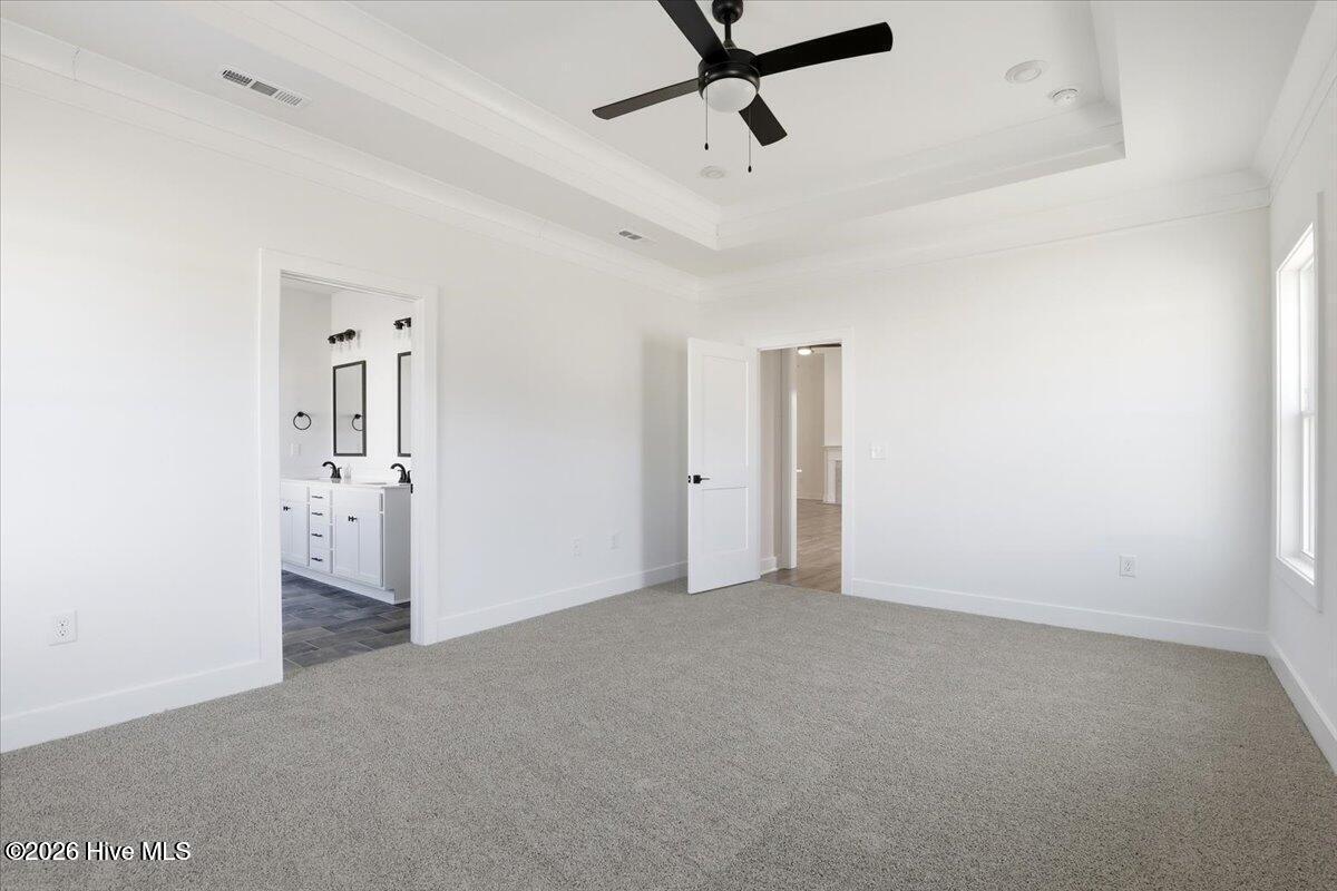 100562630 | Photo 17