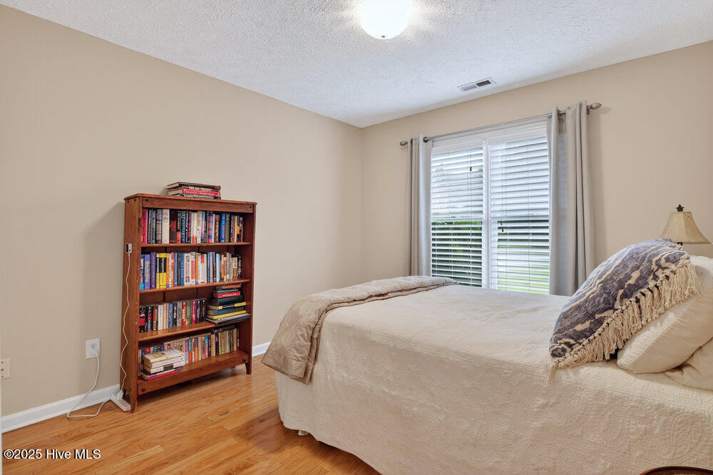 100527108 | Photo 21