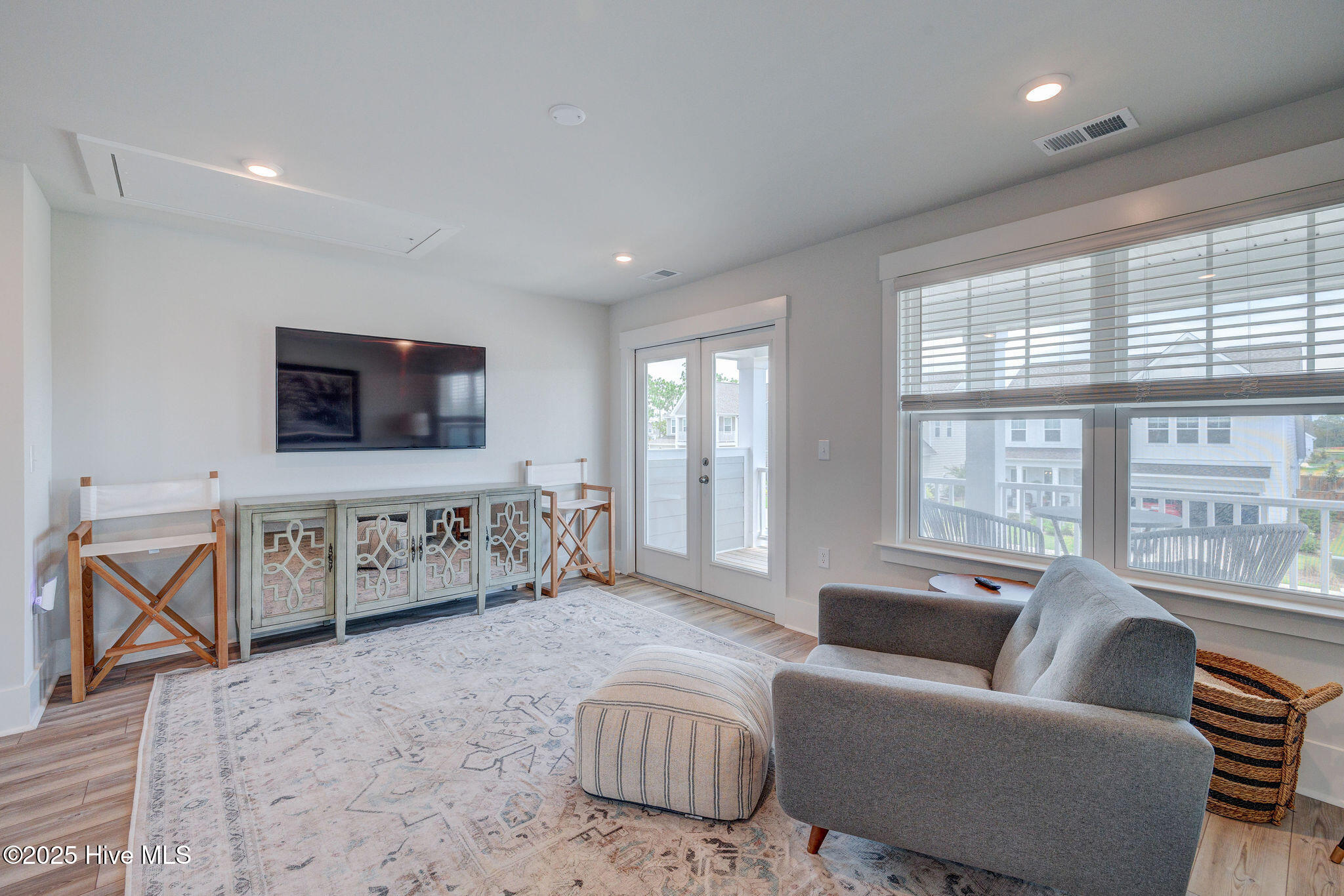 100524366 | Photo 27