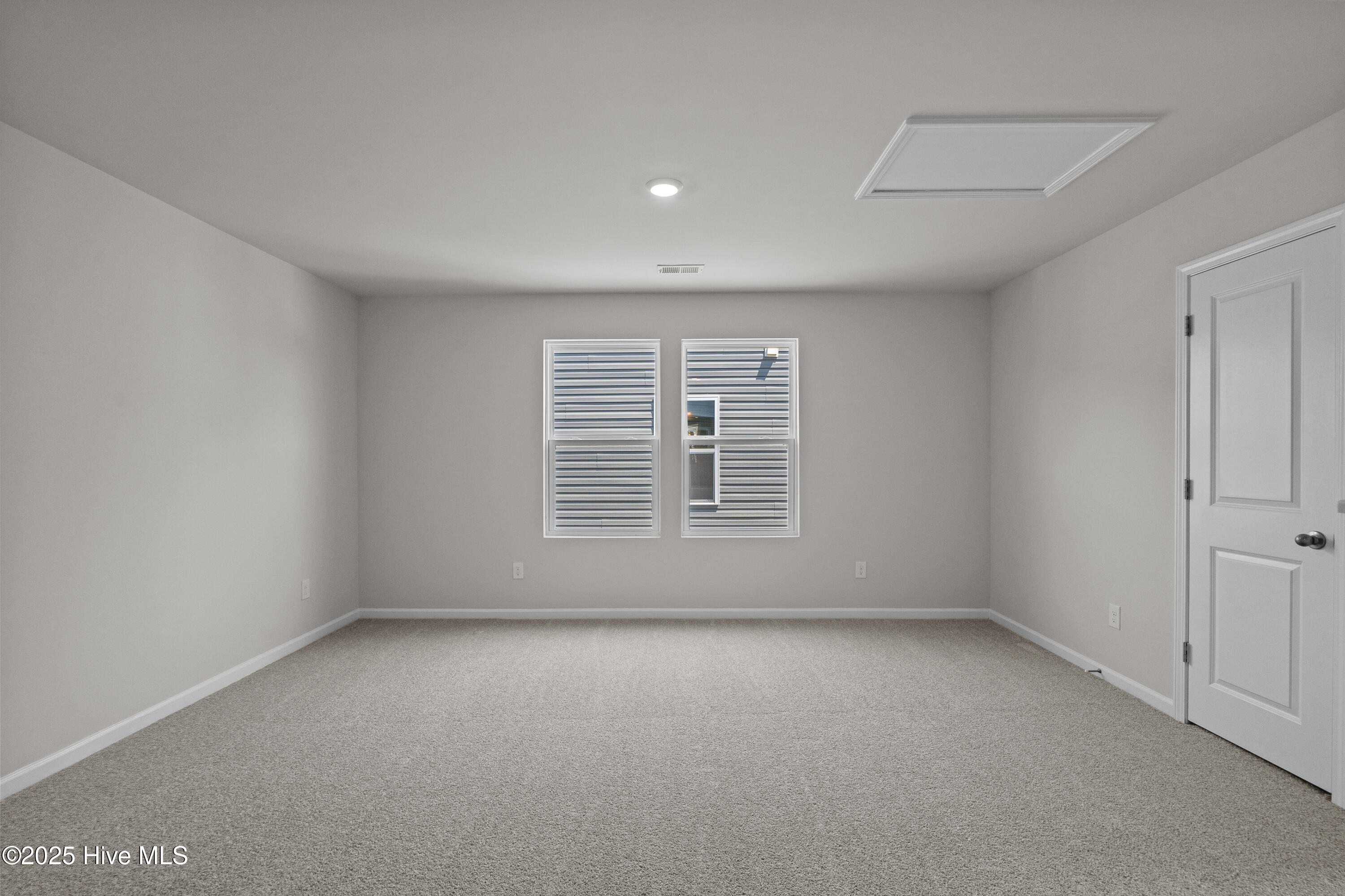 100534504 | Photo 28