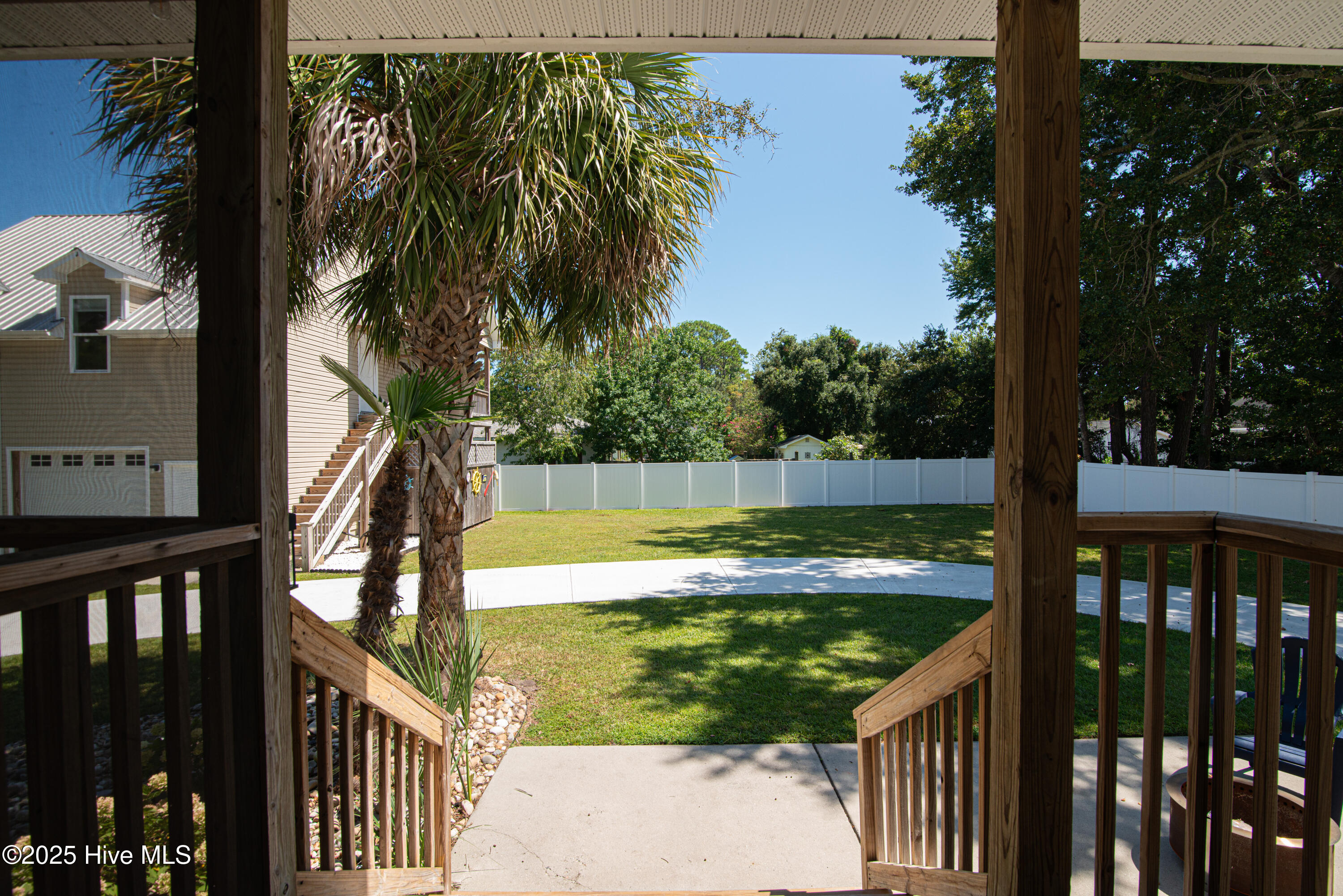 100530224 | Photo 35