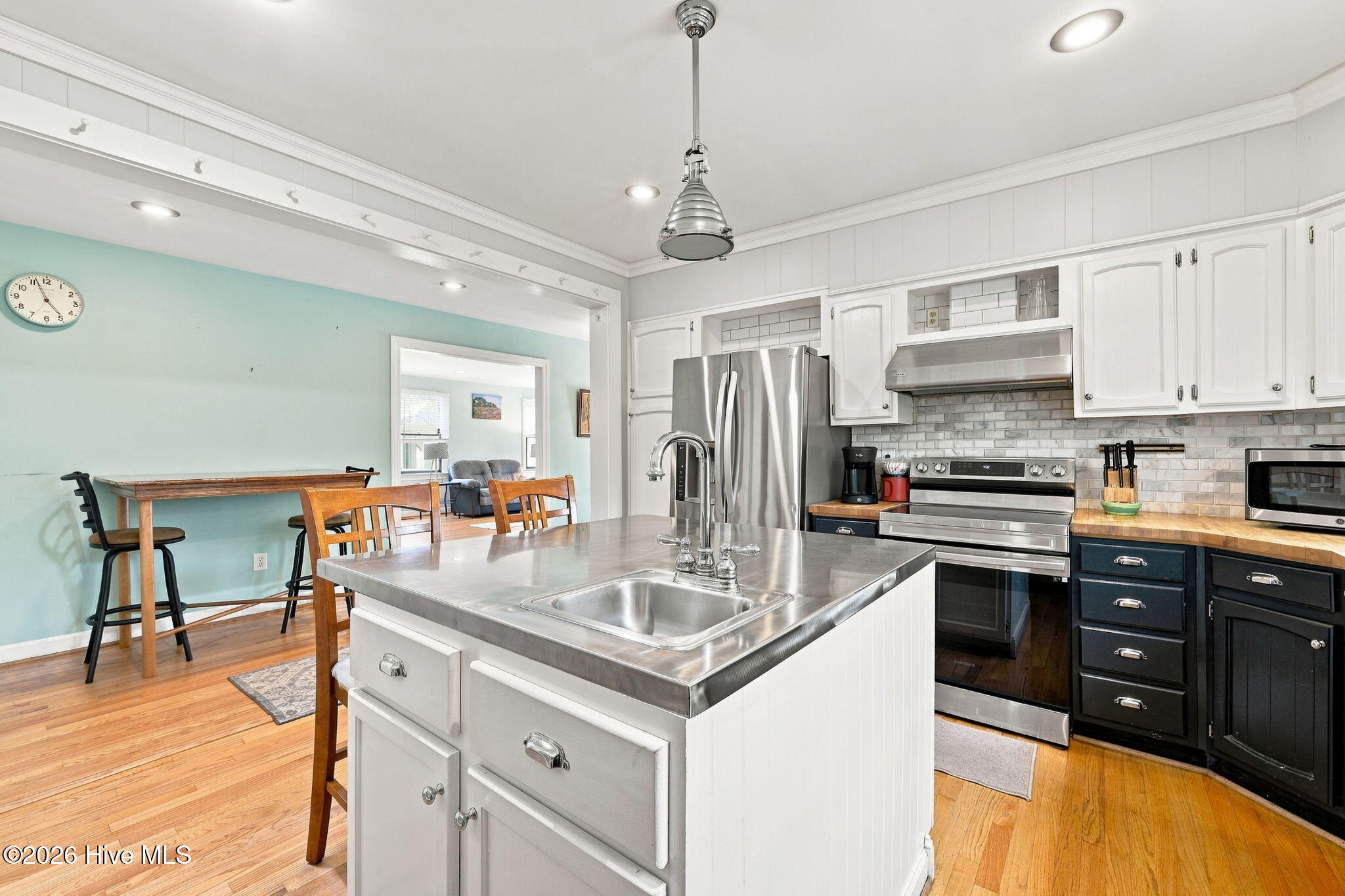 Exterior photo of 1816 Trent Boulevard, New Bern, NC 28560. MLS: 100596226