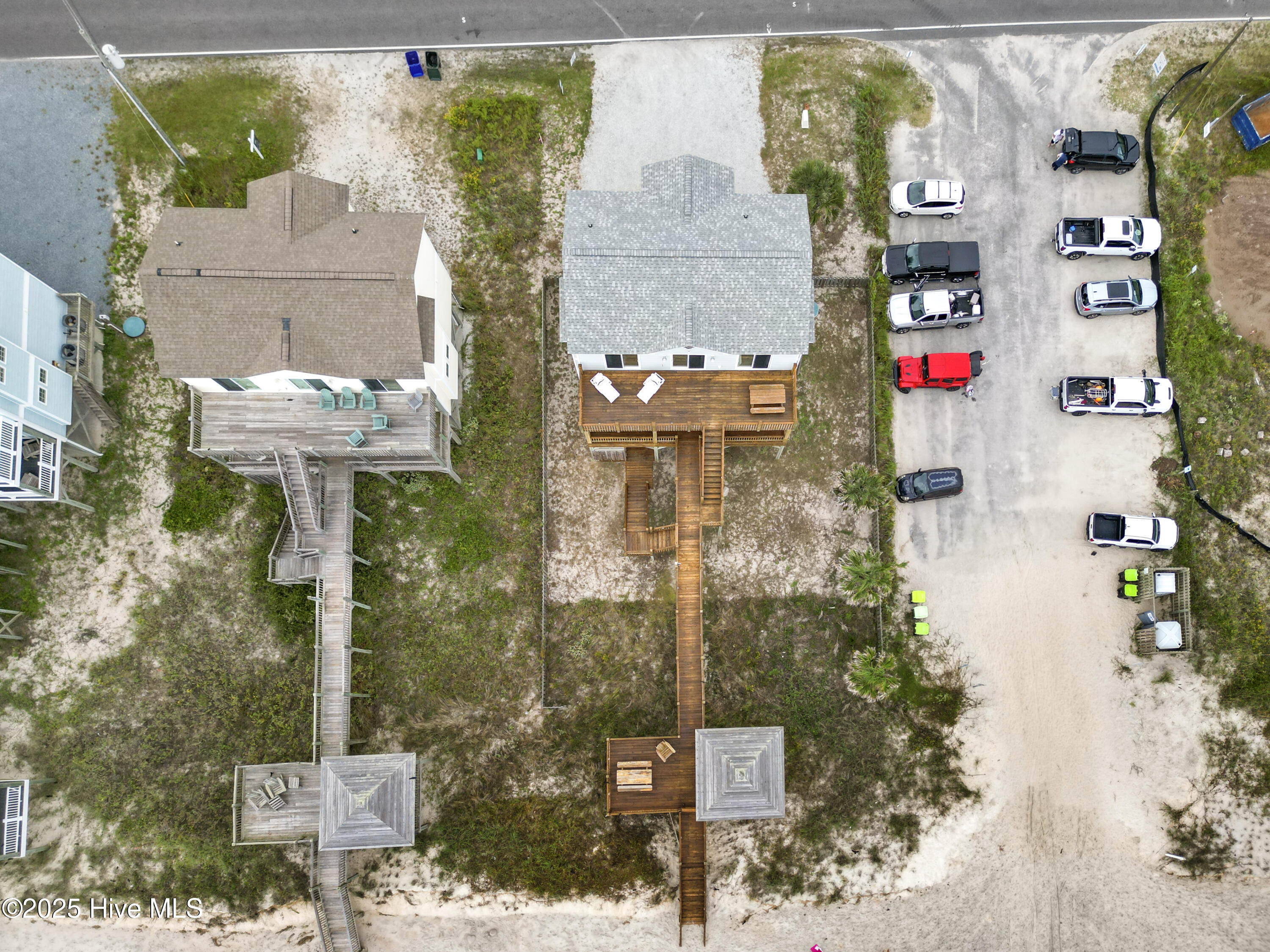 100557333 | Photo 50