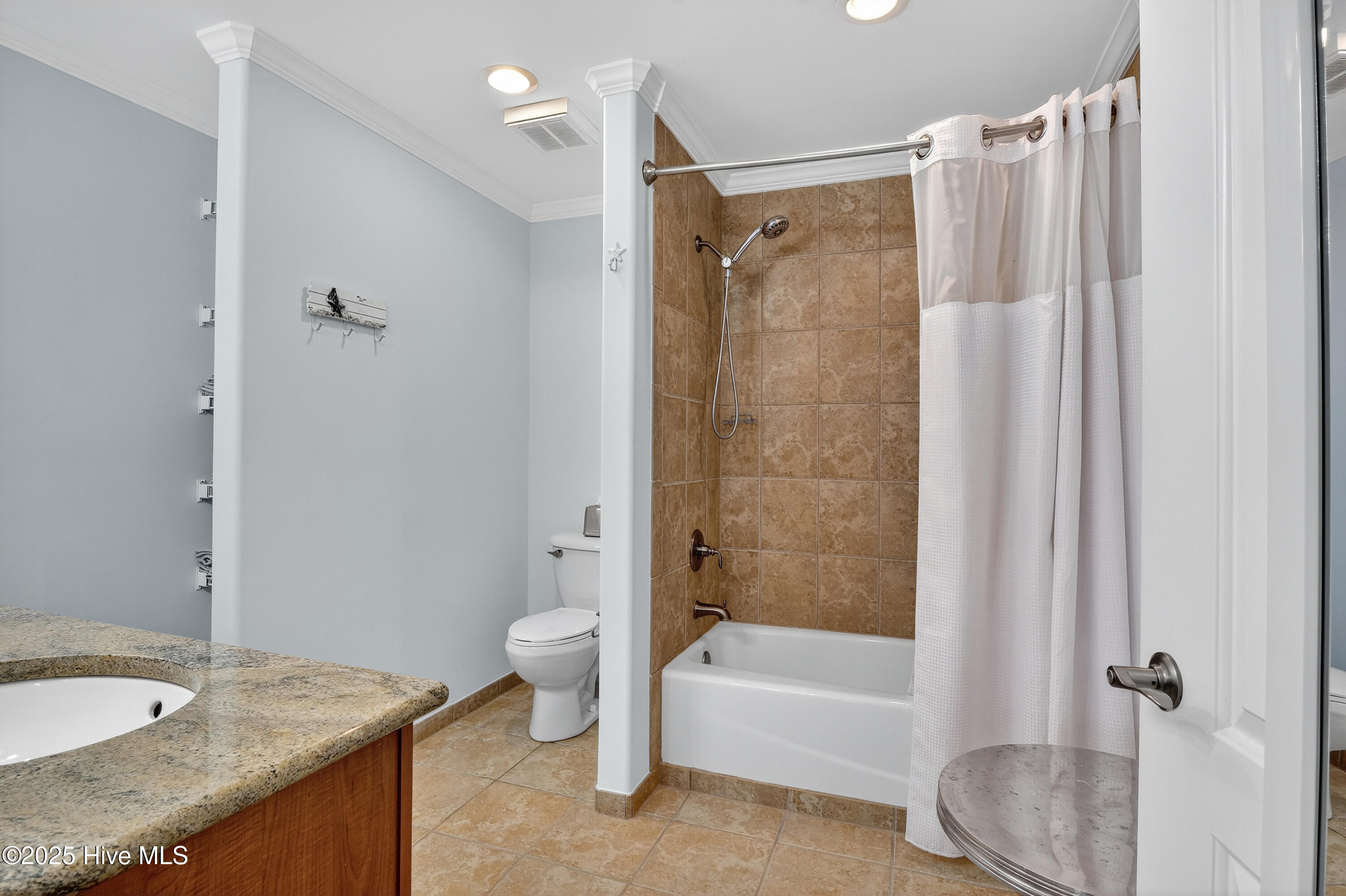 100524074 | Photo 27