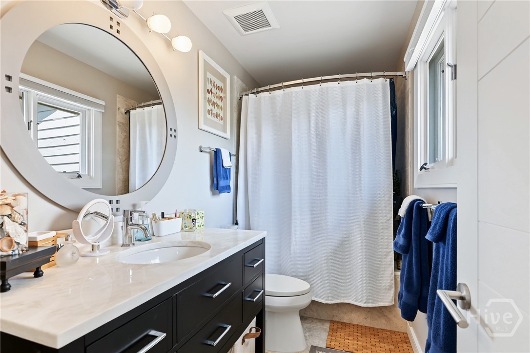 2nd bathroom on upper level