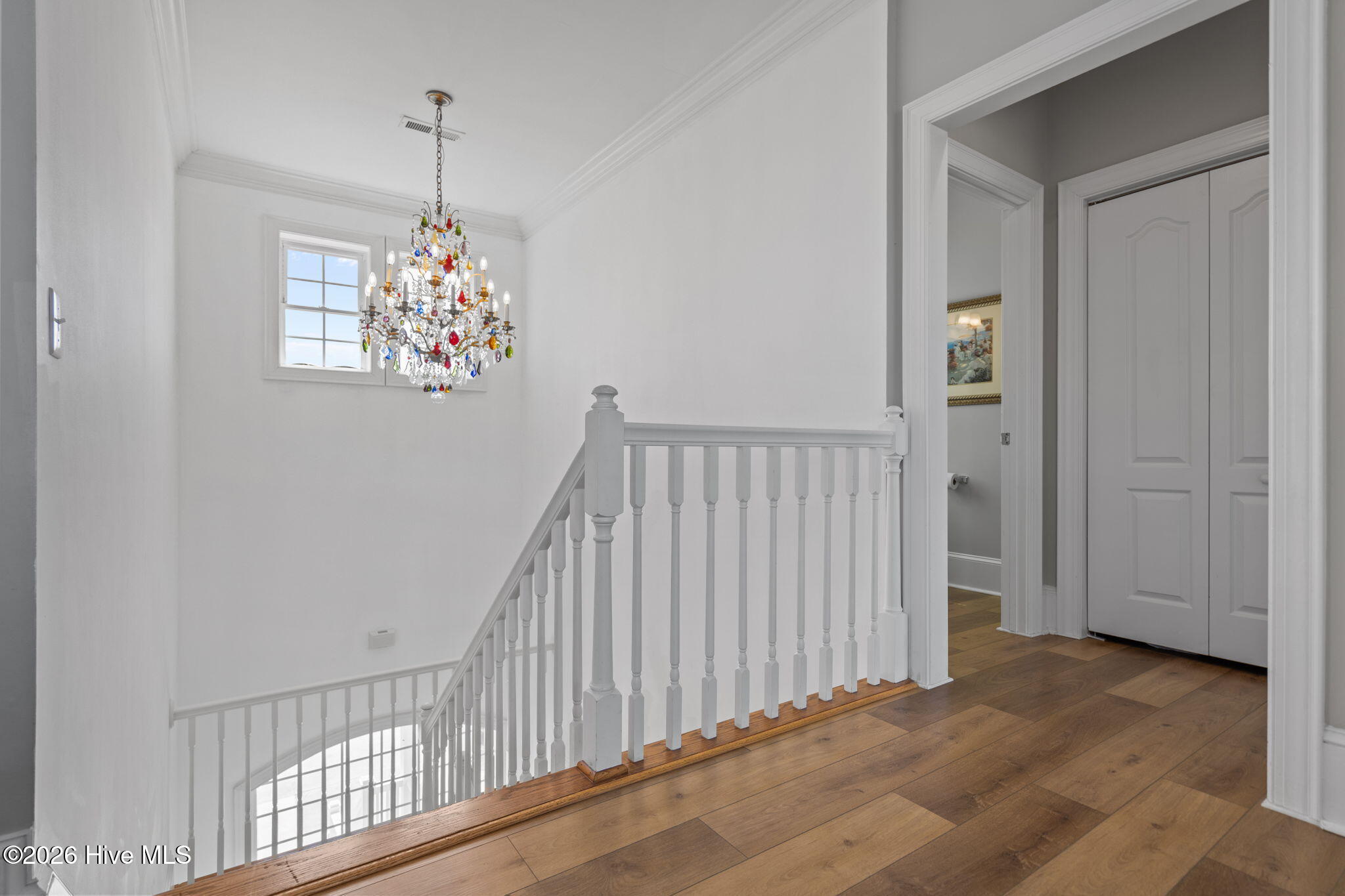 100564459 | Photo 30