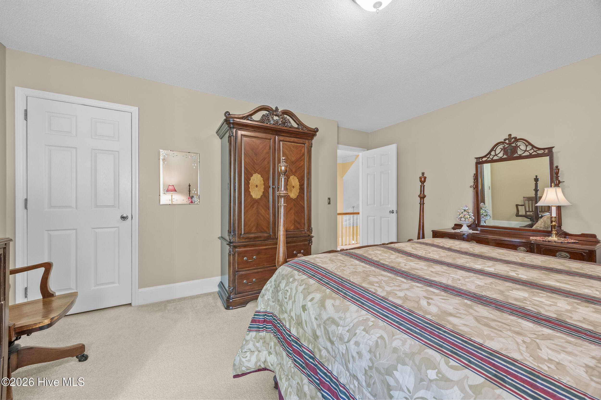 100564035 | Photo 39