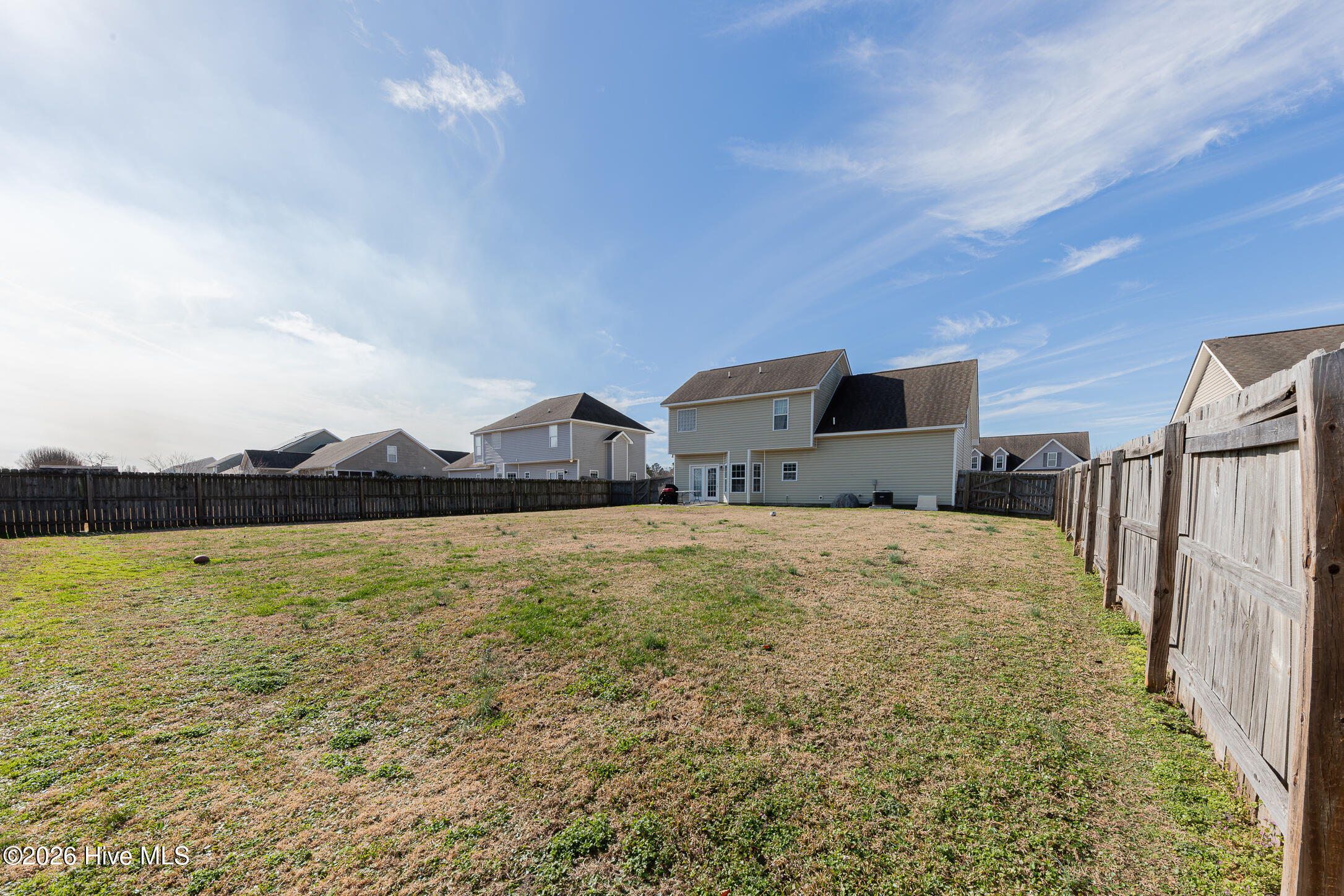 100554733 | Photo 40