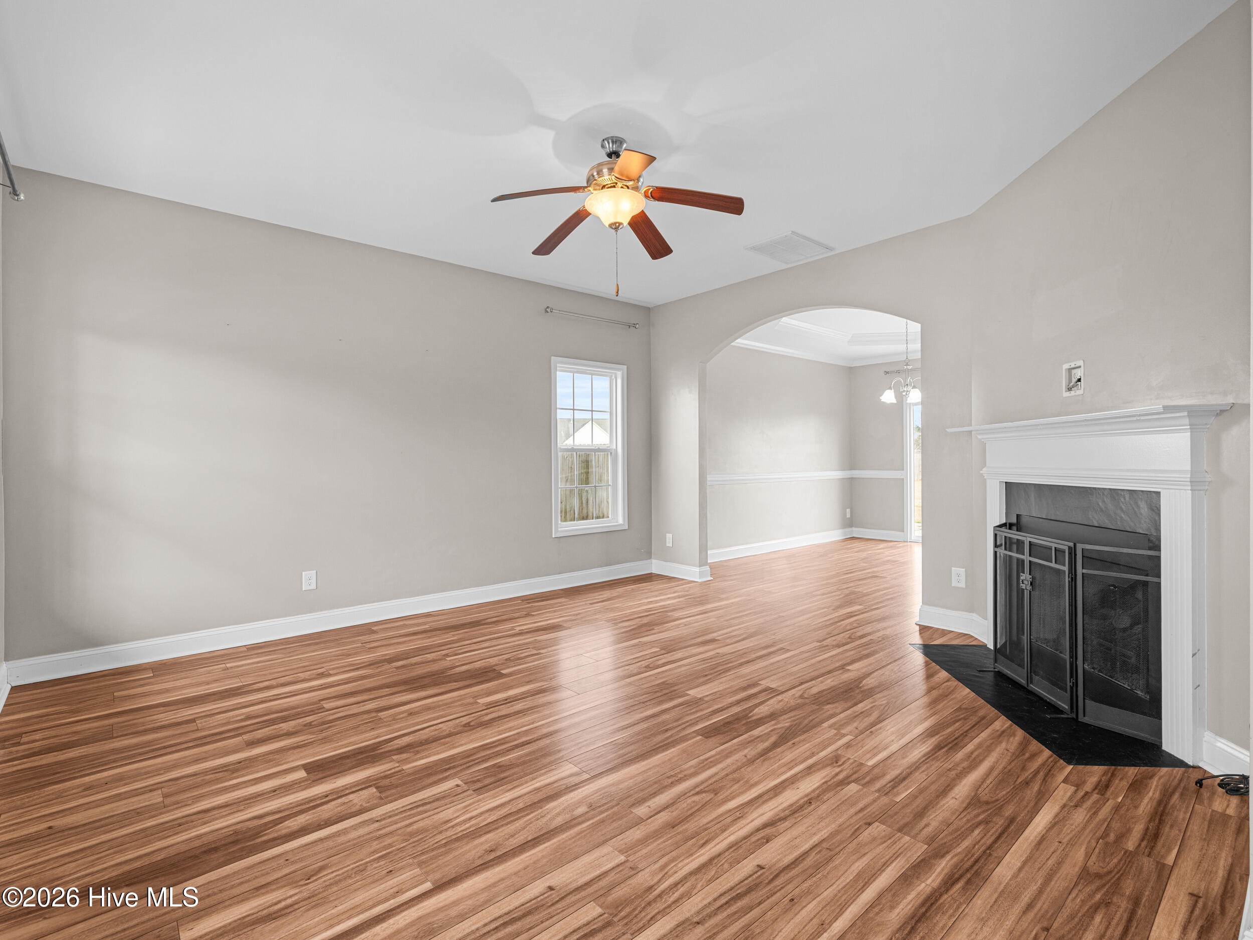 100547442 | Photo 11