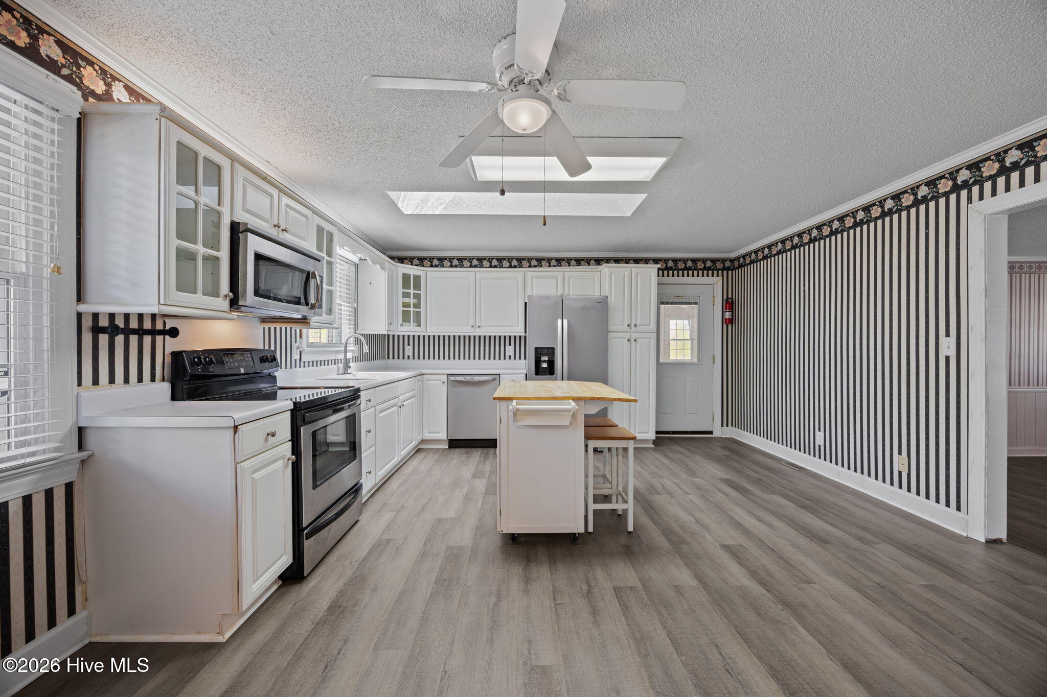 2882 Ivy Road, Greenville, NC, 27858