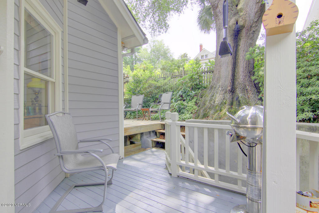 100567447 | Photo 14