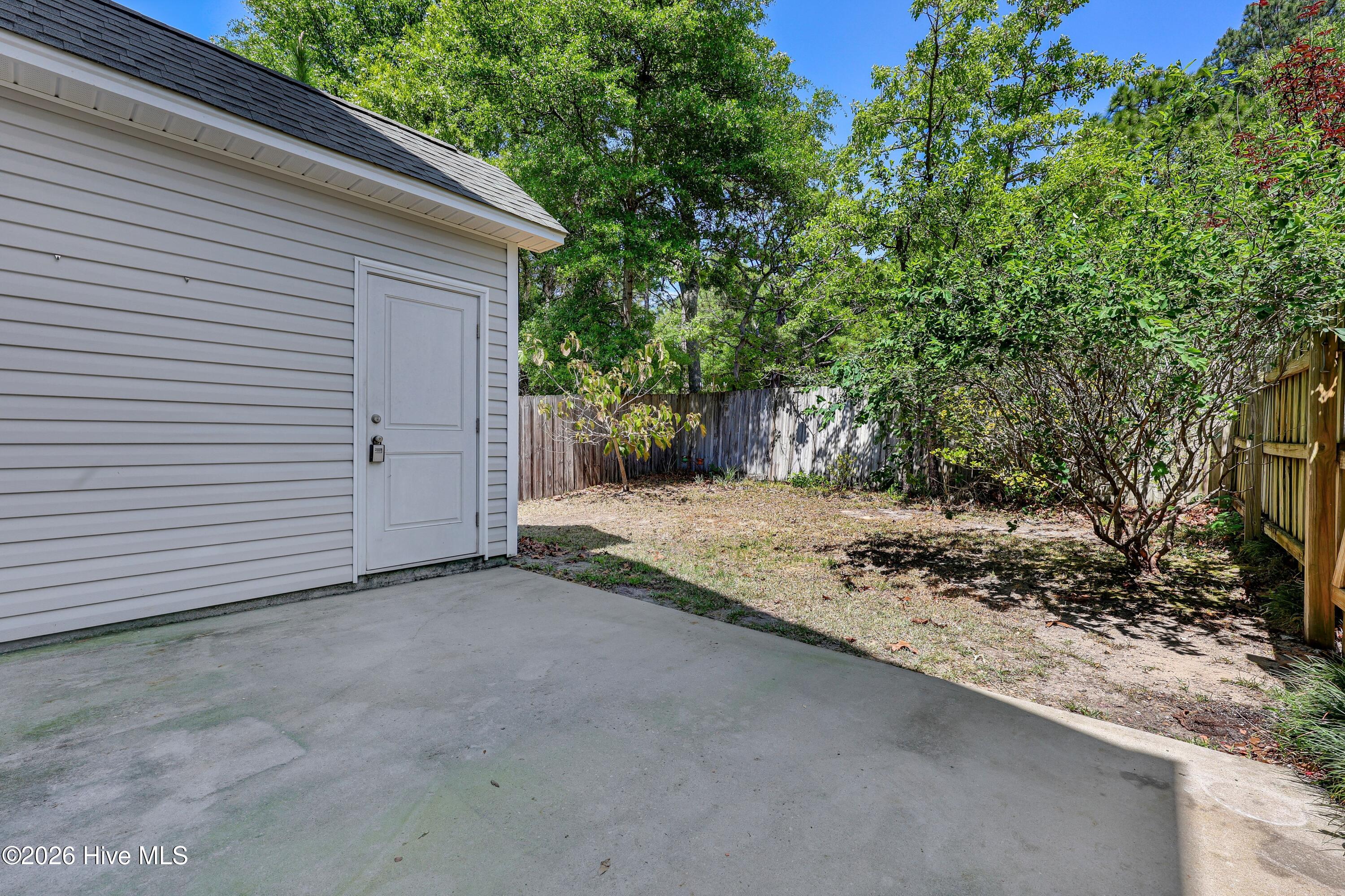 100567851 | Photo 28