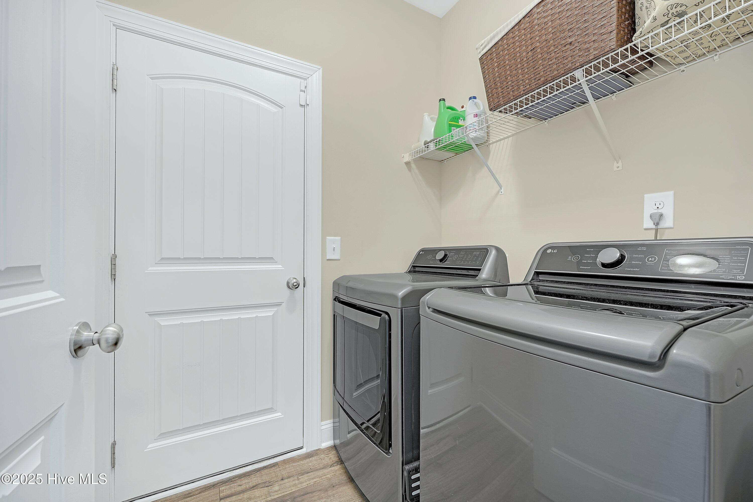 100530262 | Photo 18