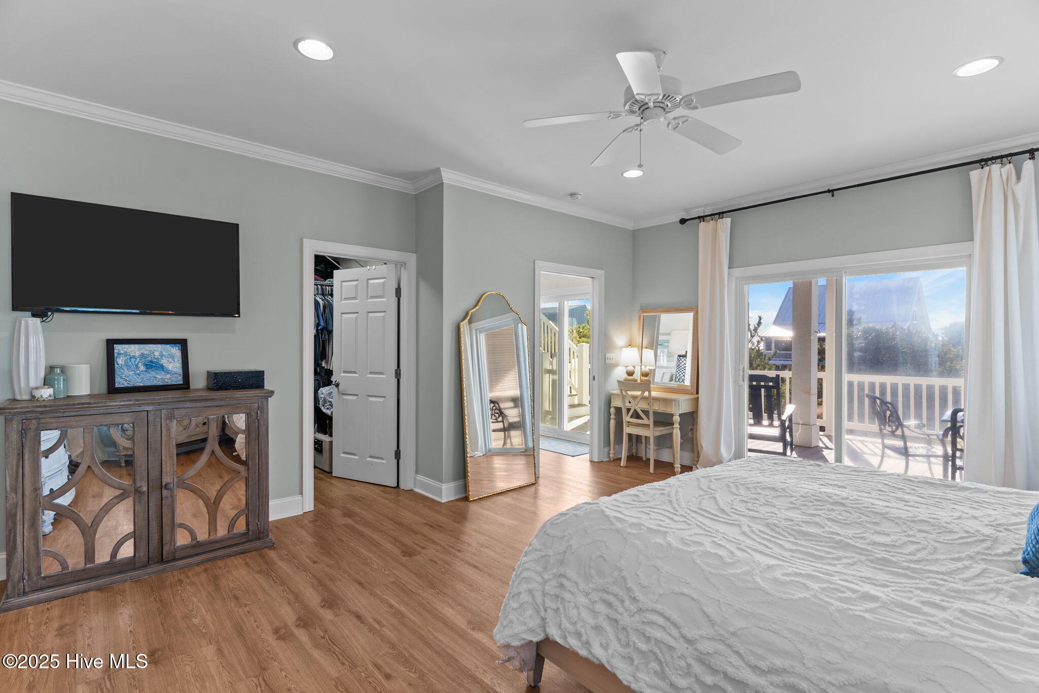 100544368 | Photo 39