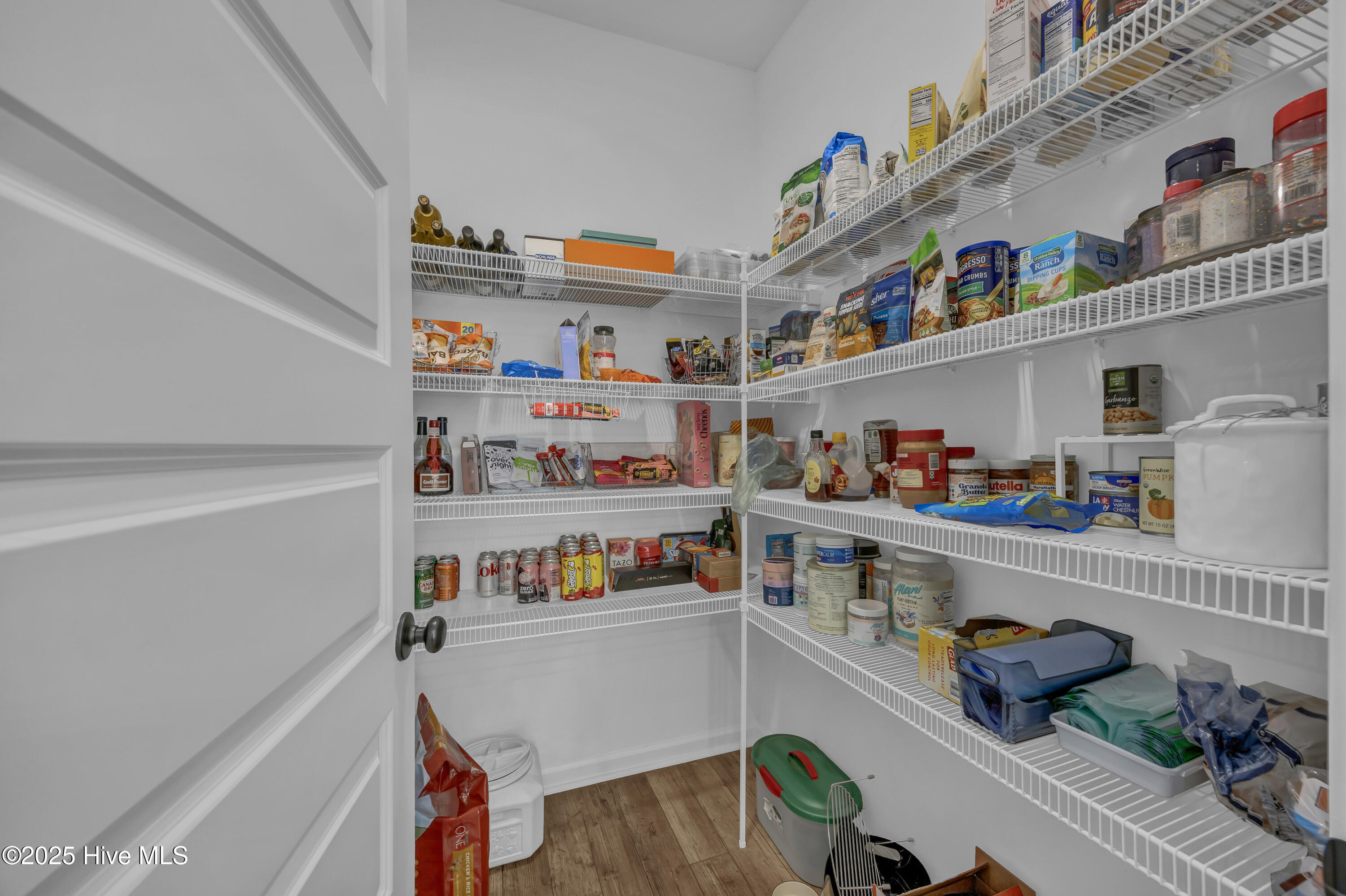 100532723 | Photo 16