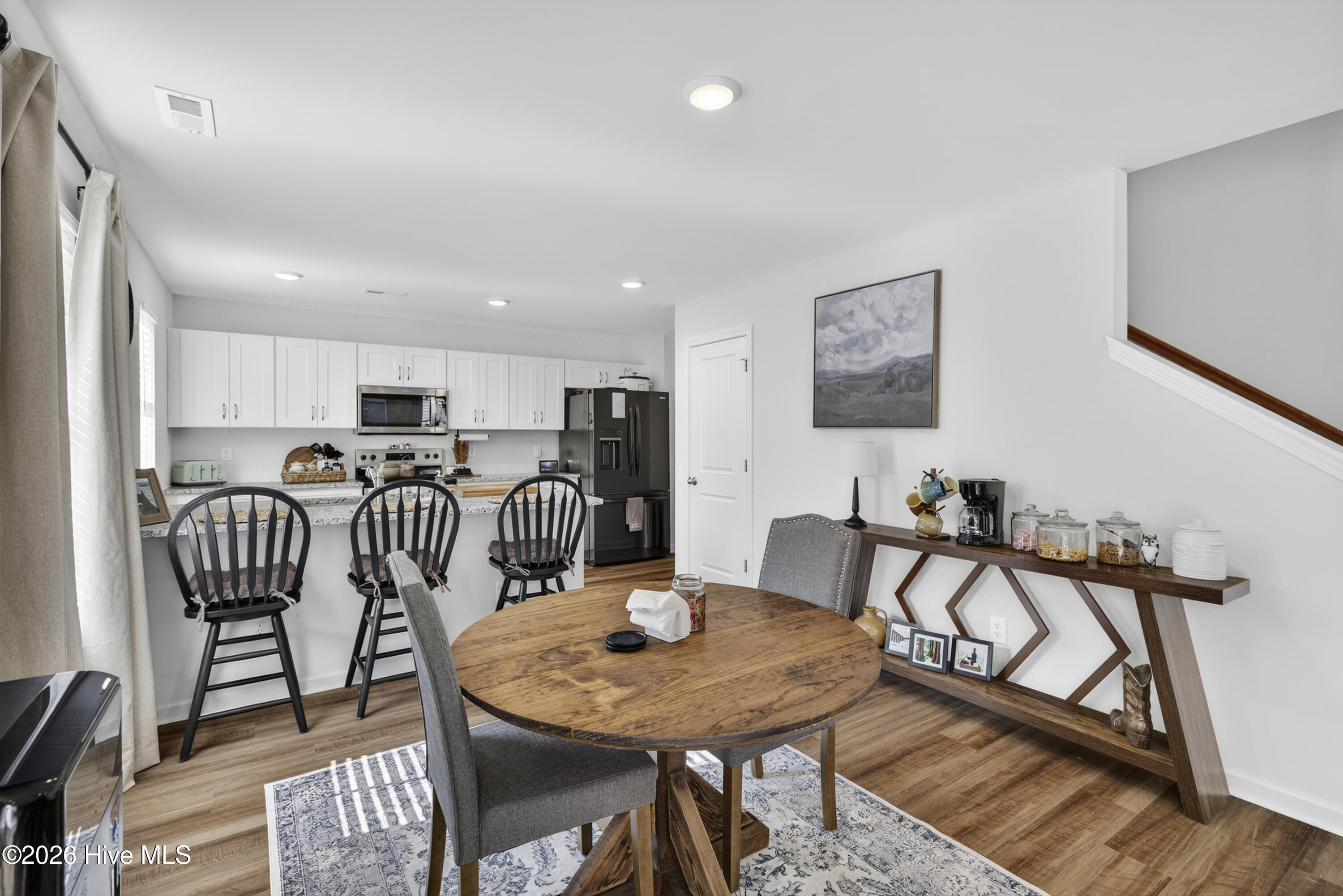 100554086 | Photo 15