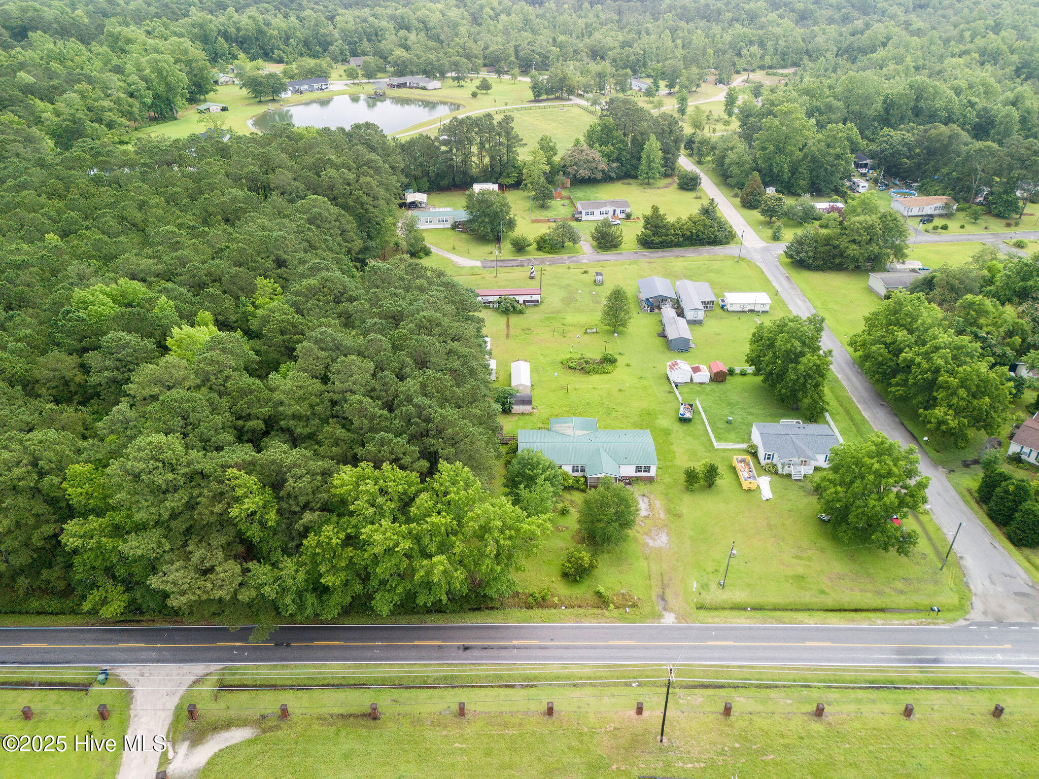 100513663 | Photo 40