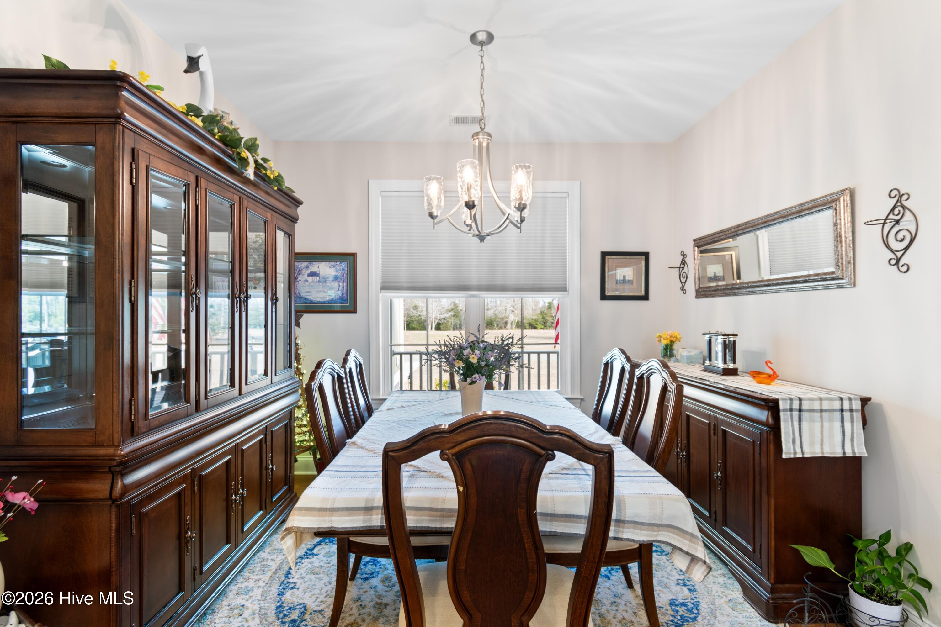 100548806 | Photo 22