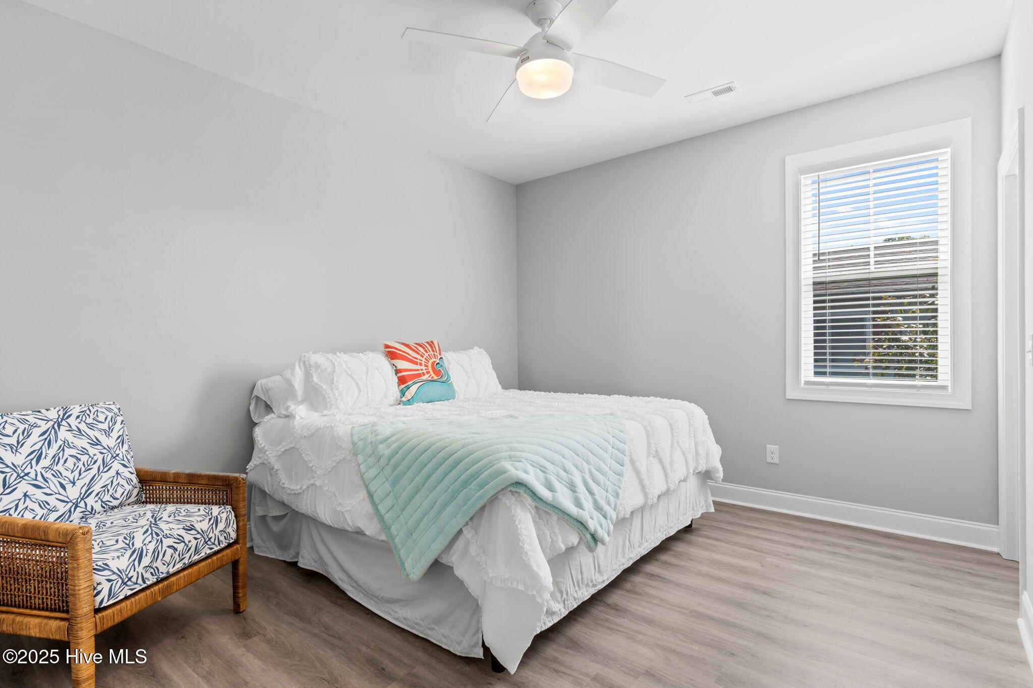 100535167 | Photo 18