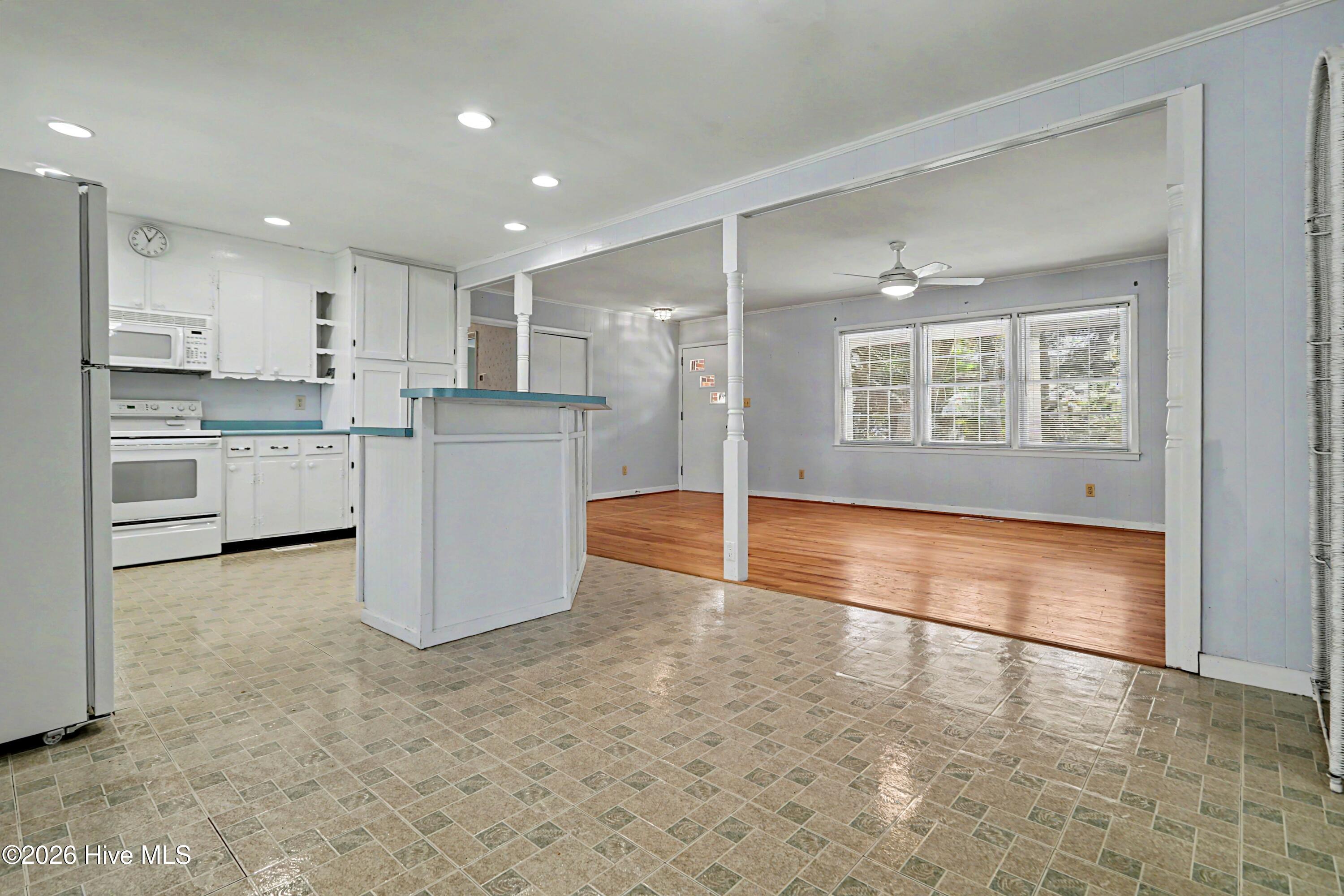 100561205 | Photo 20