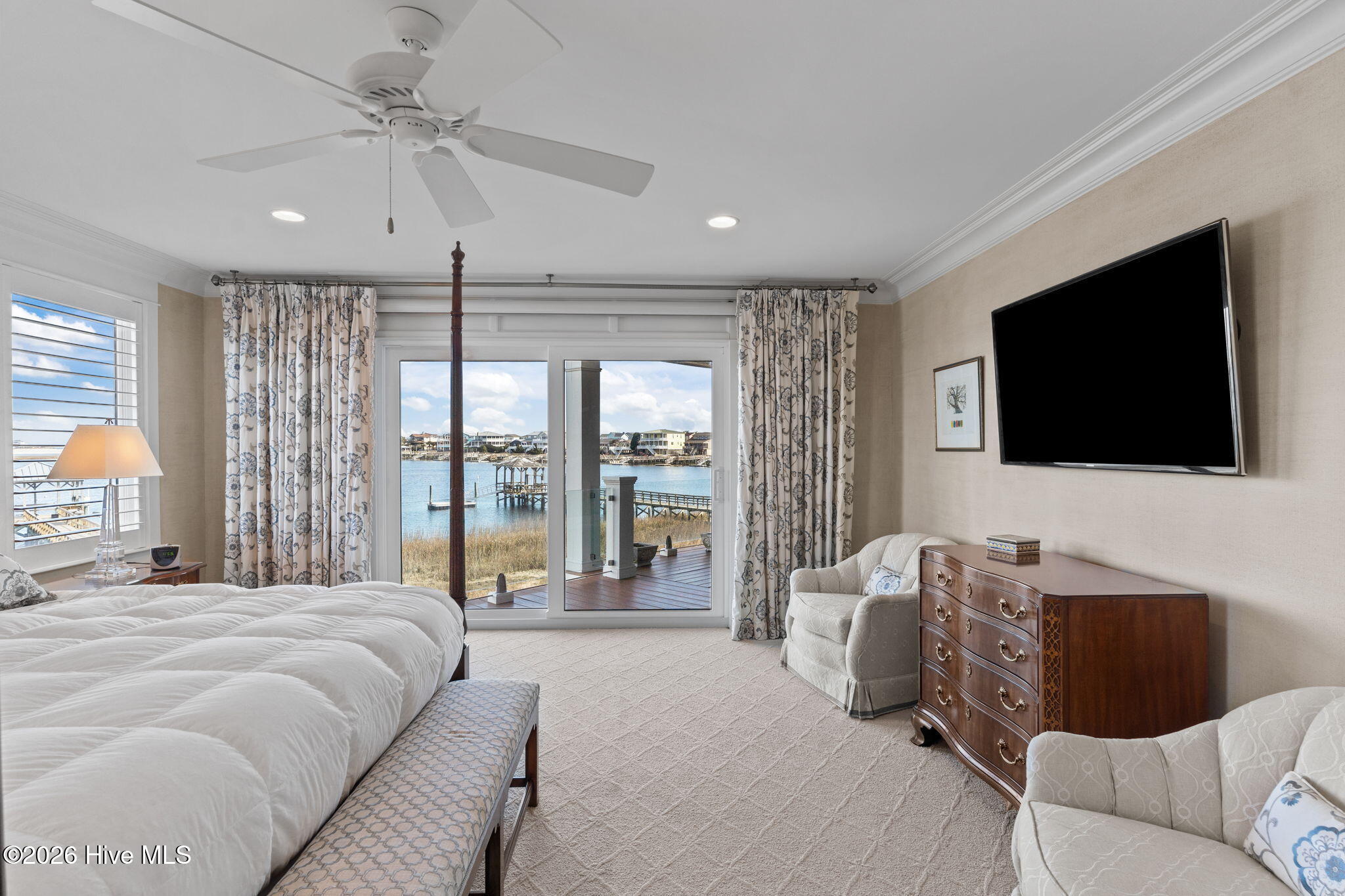 100554777 | Photo 54