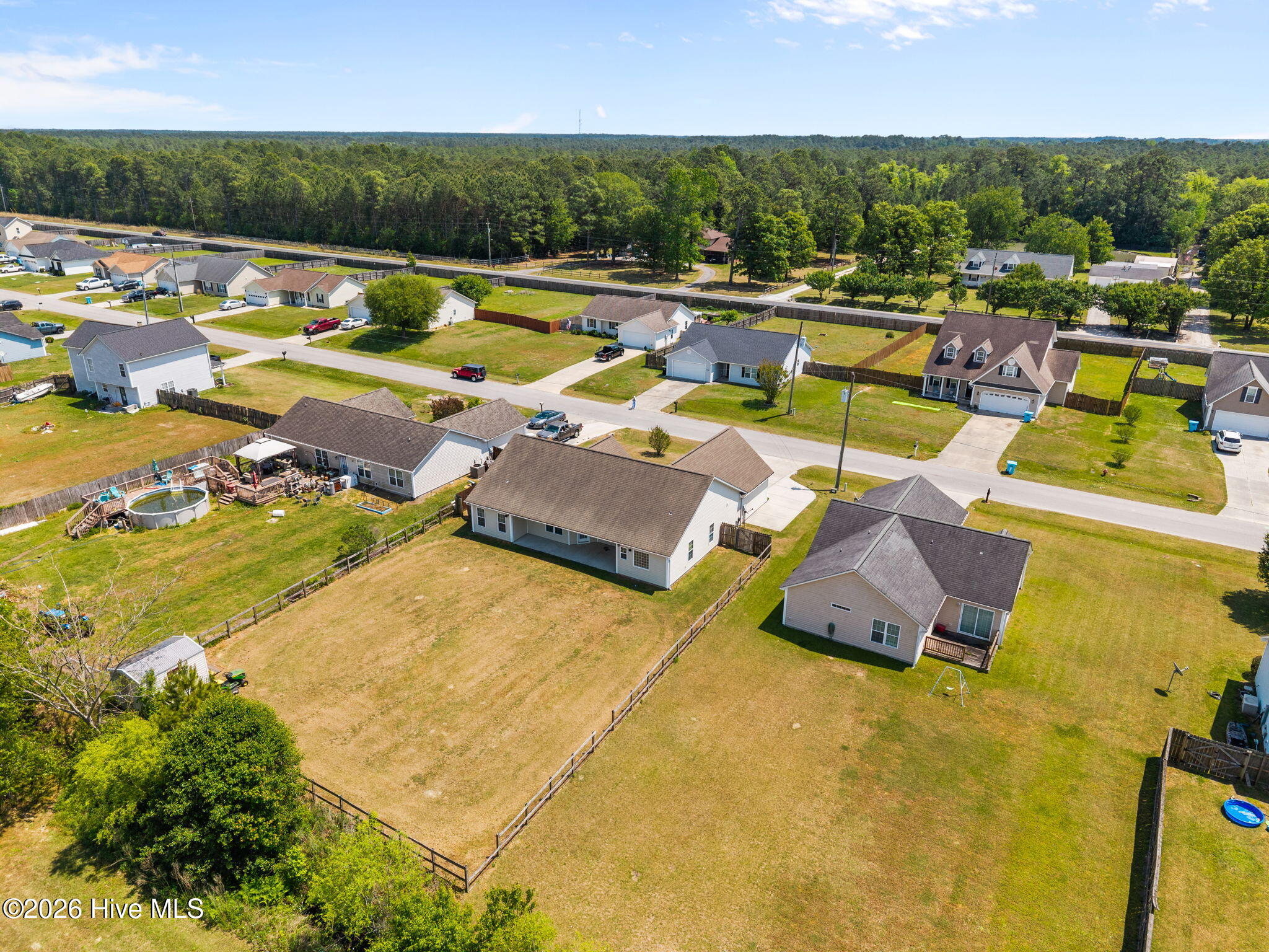 100569834 | Photo 45