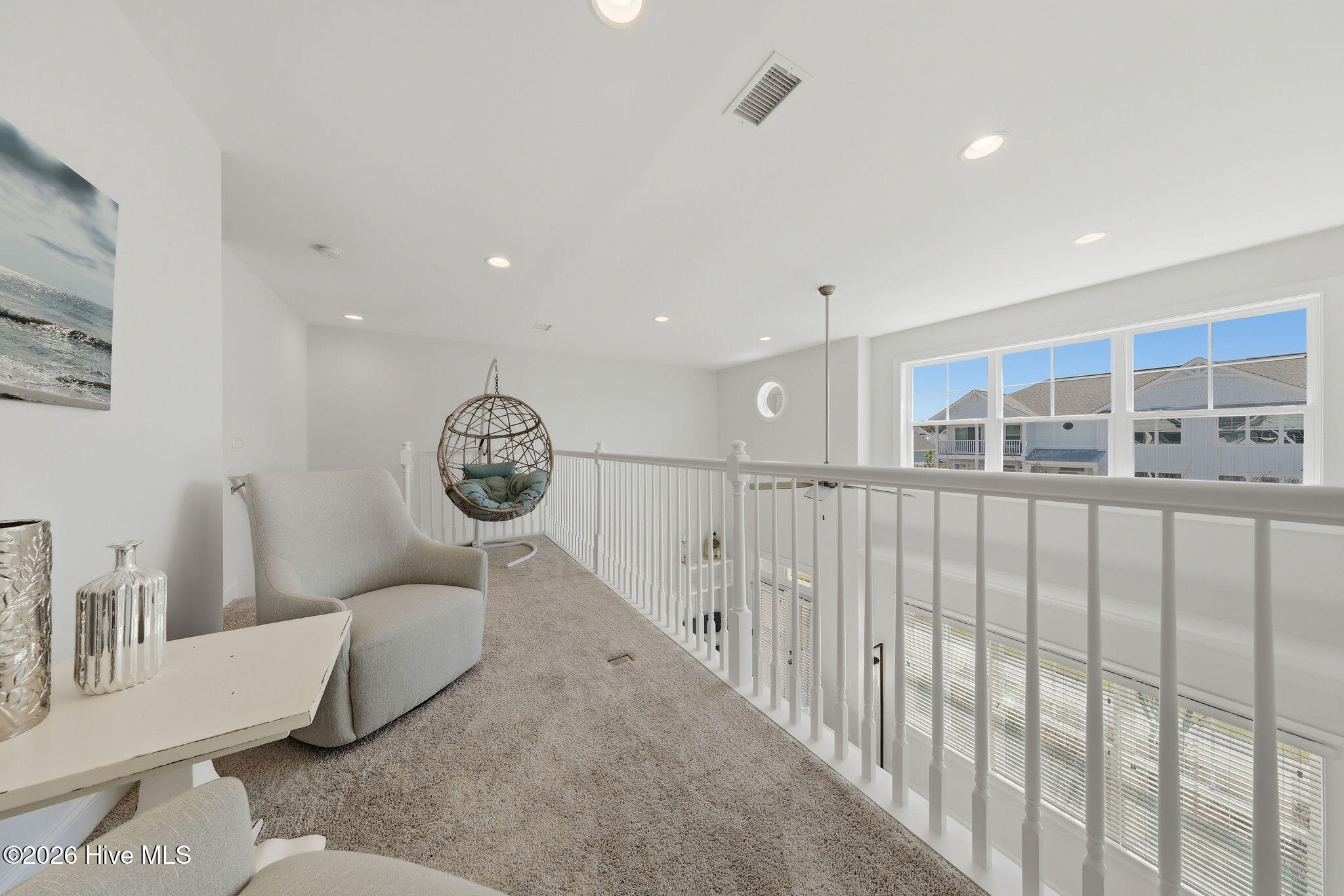 100567666 | Photo 27