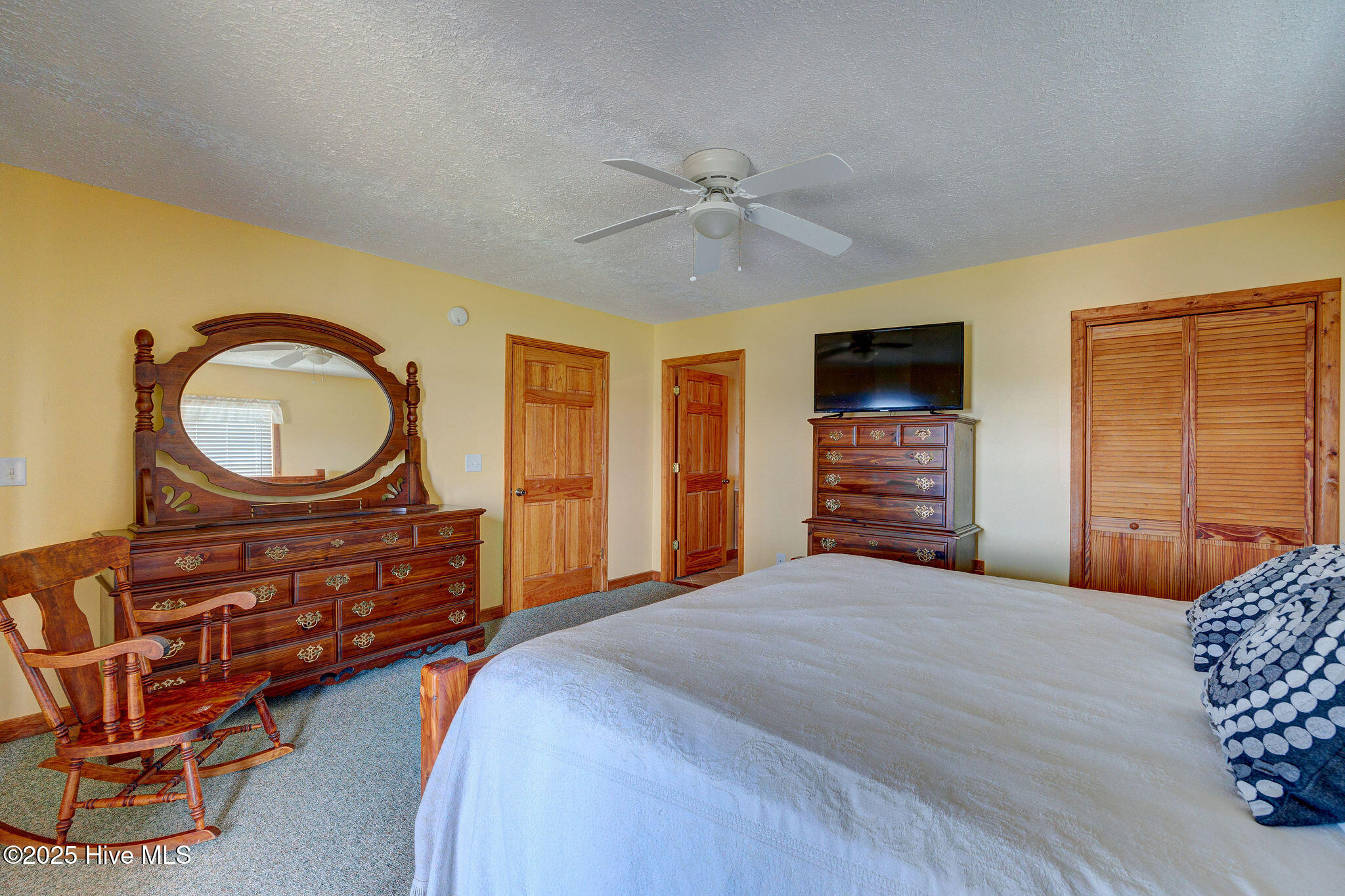 100505826 | Photo 35