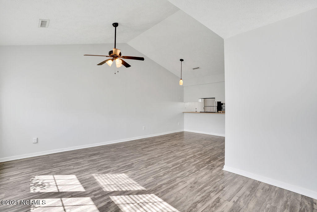 2617BradfieldCourt-04