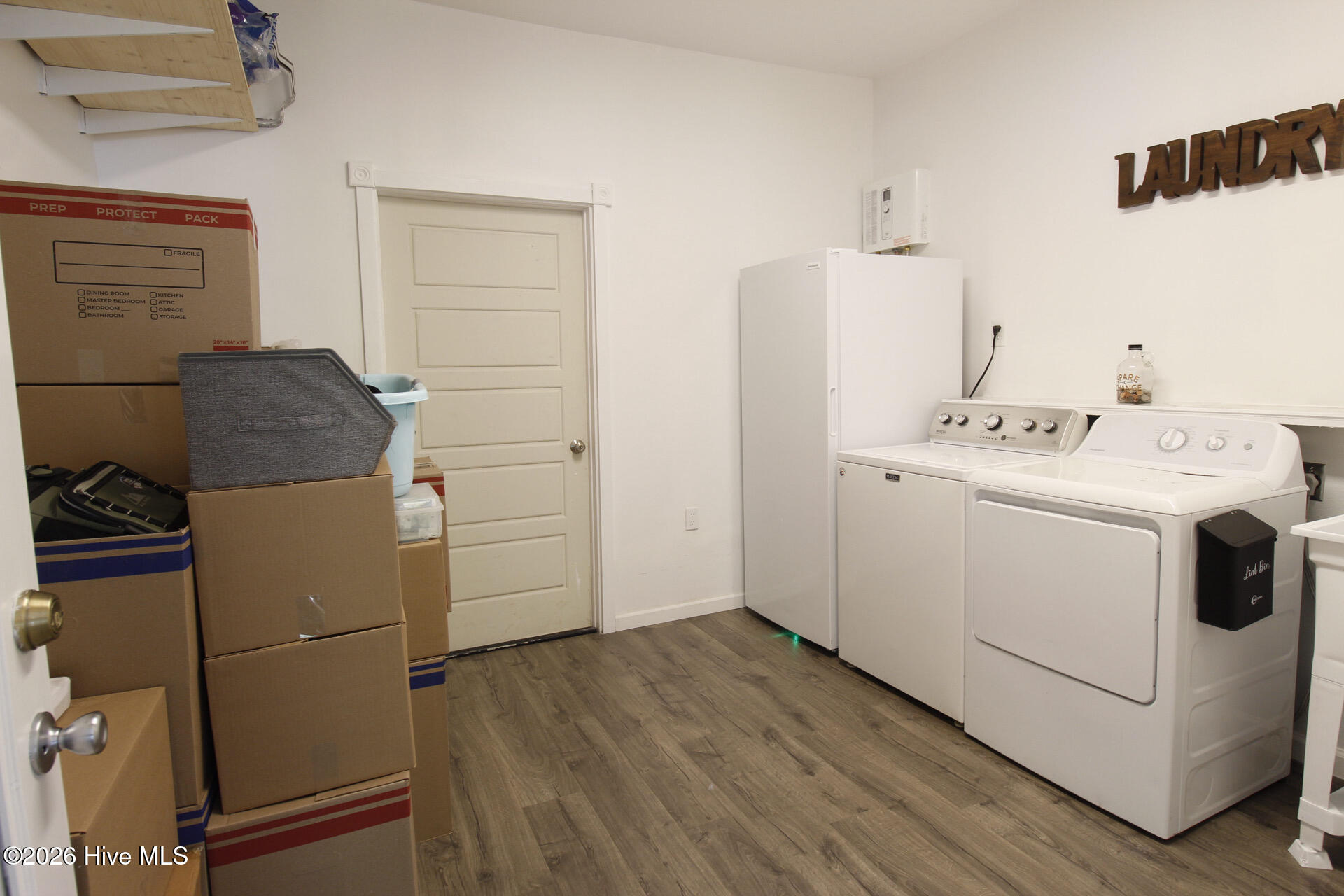 100569705 | Photo 12