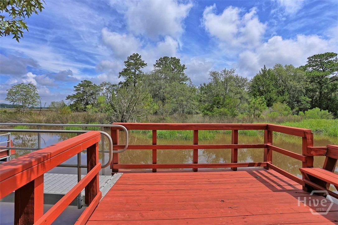 221 Lakeshore Drive