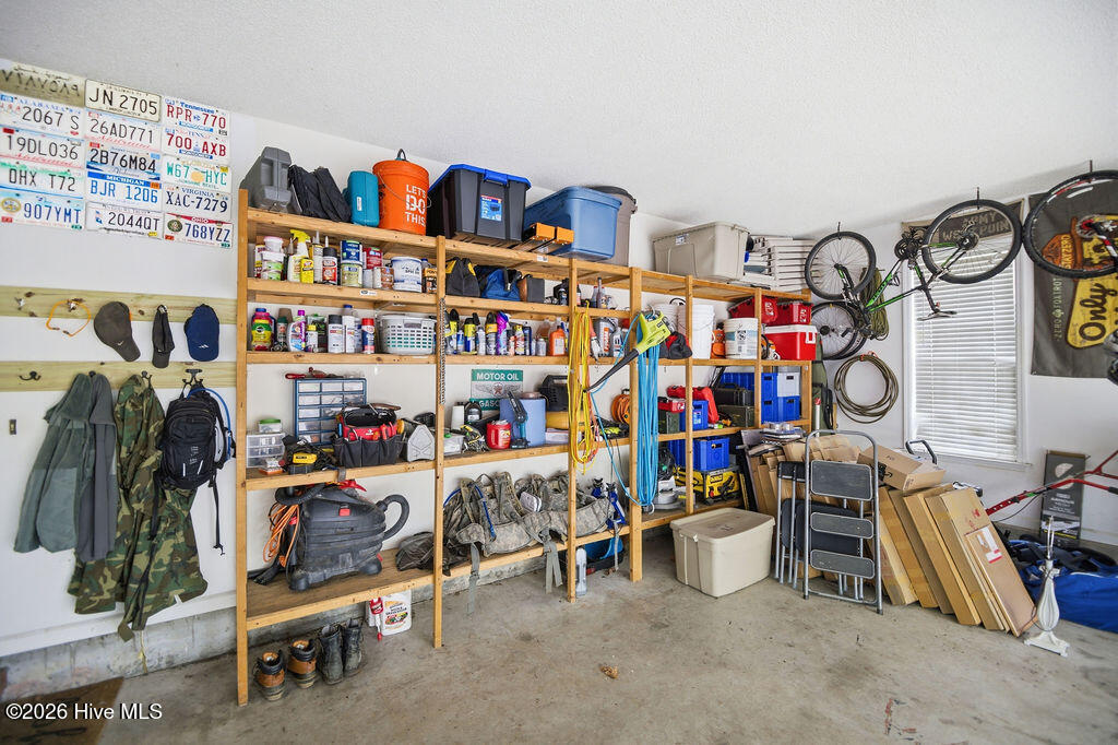 100565606 | Photo 59