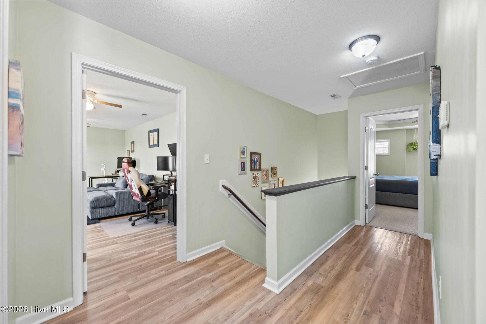 100557328 | Photo 16