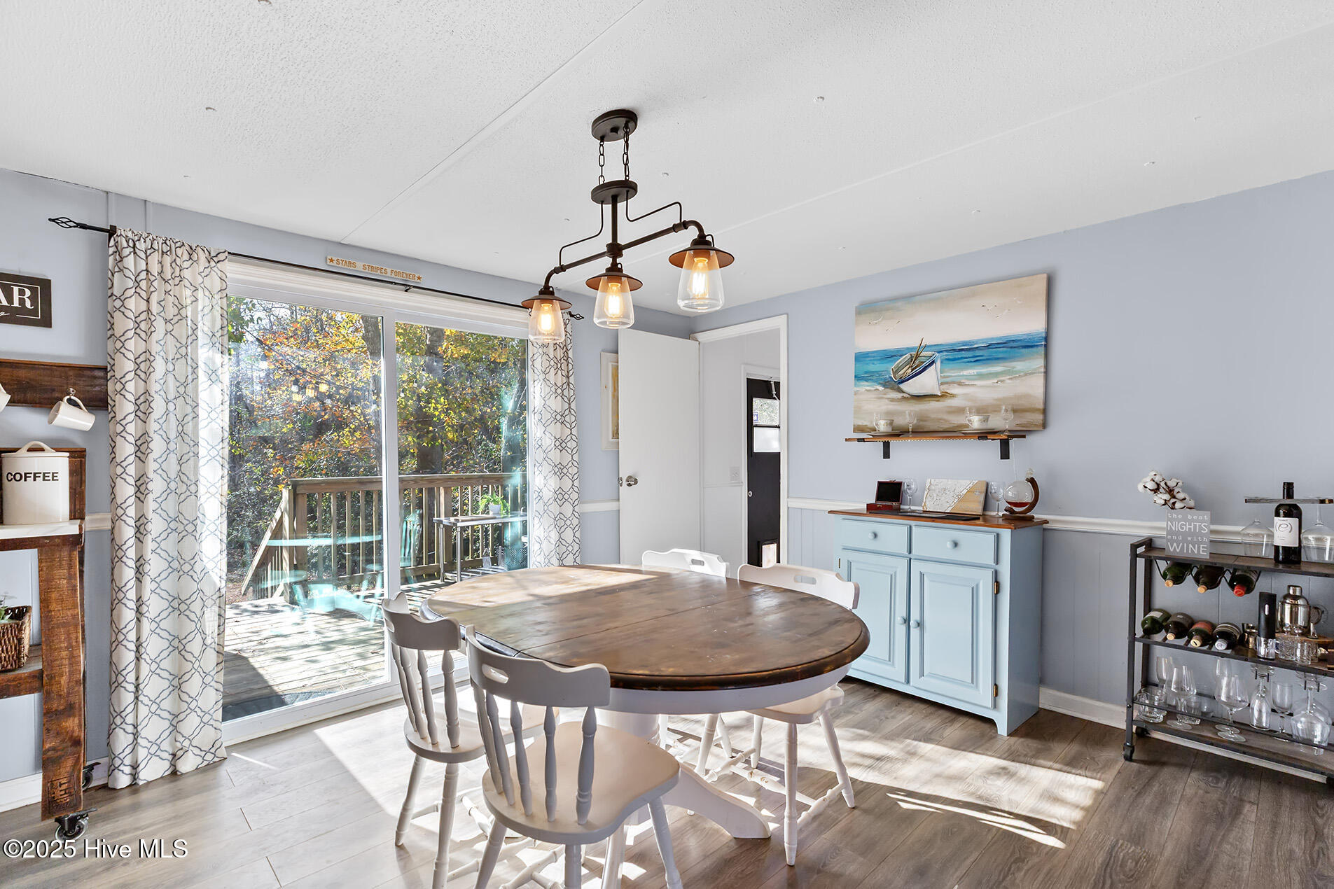 100544920 | Photo 19