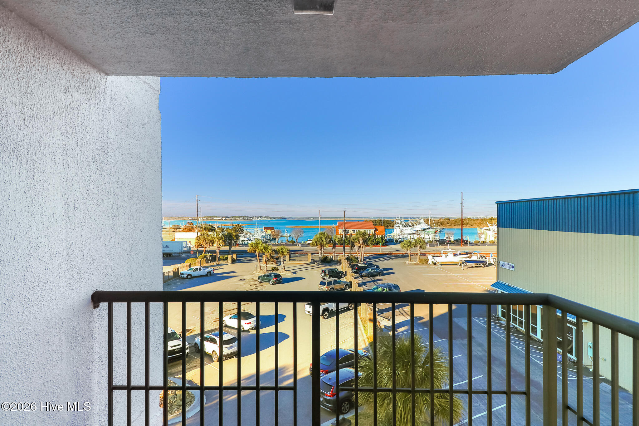 211 Arendell Street UNIT 401 Leeward Harbor, Morehead City, NC, 28557