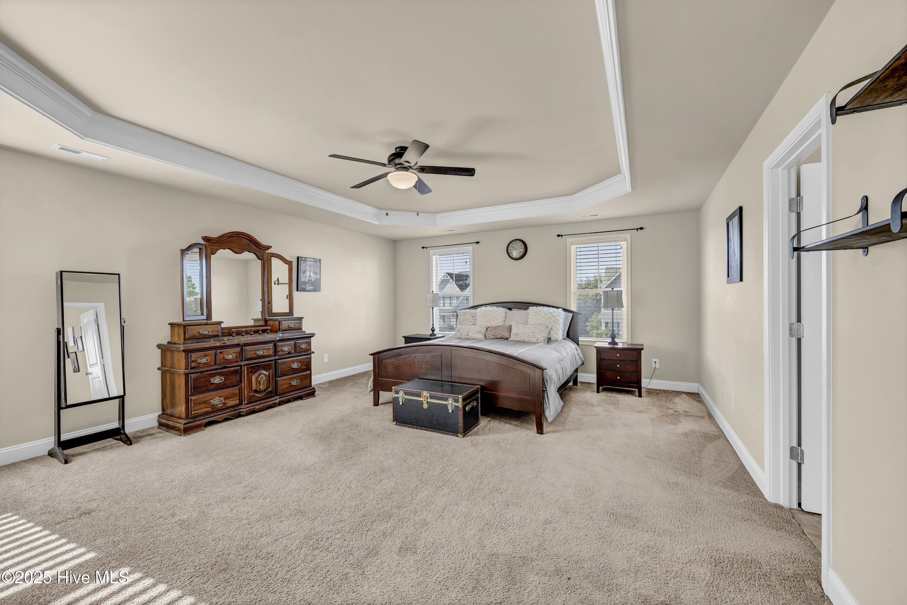 100549704 | Photo 25