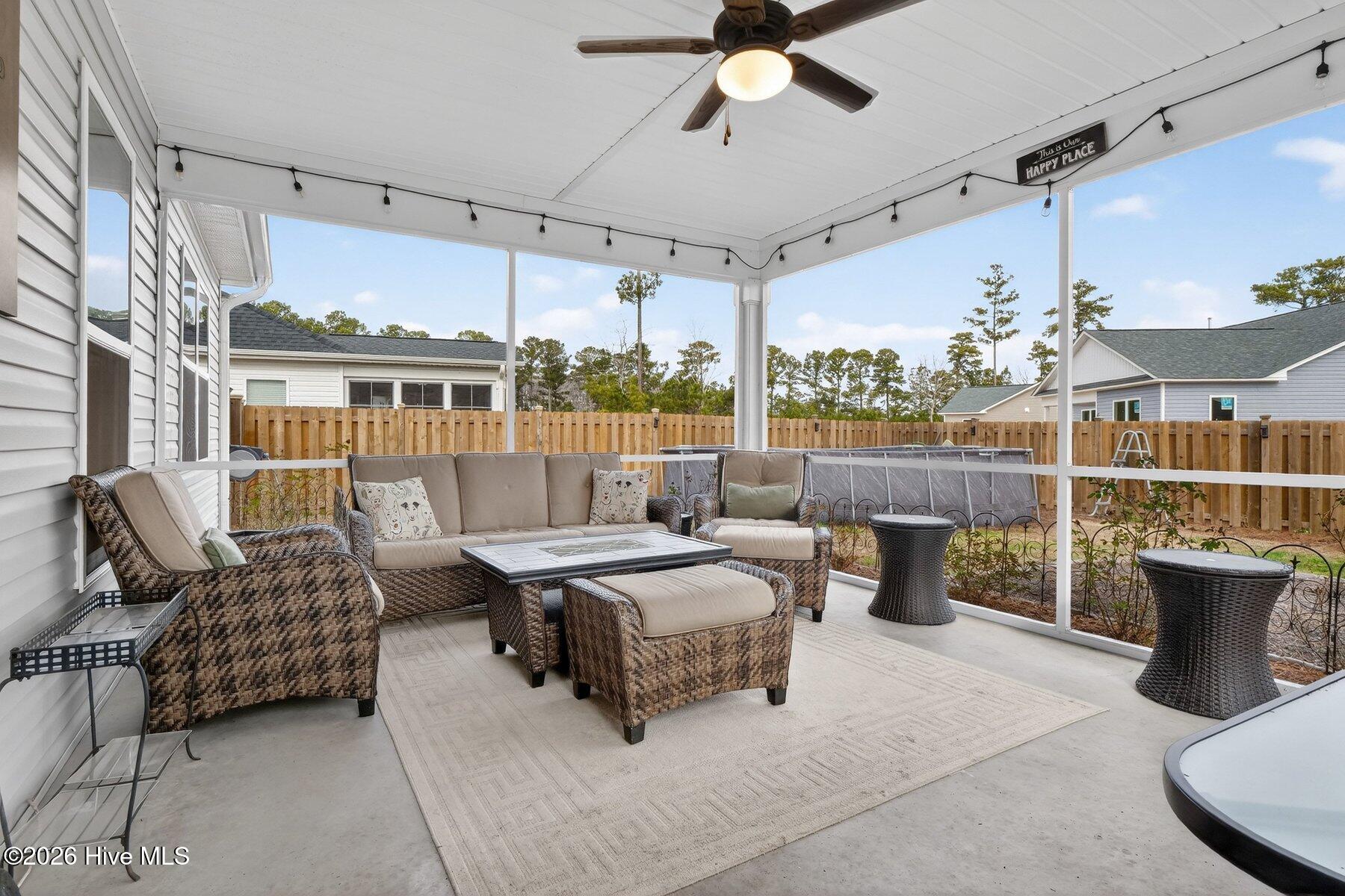 100552199 | Photo 30