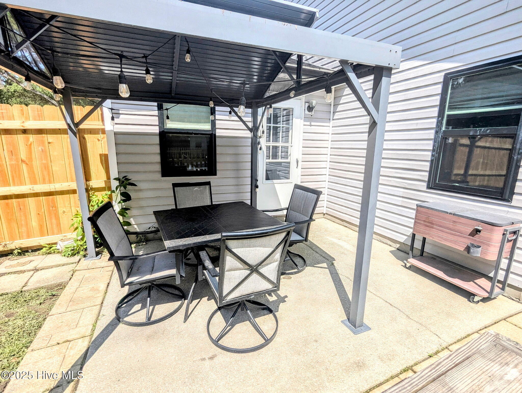 100545530 | Photo 29