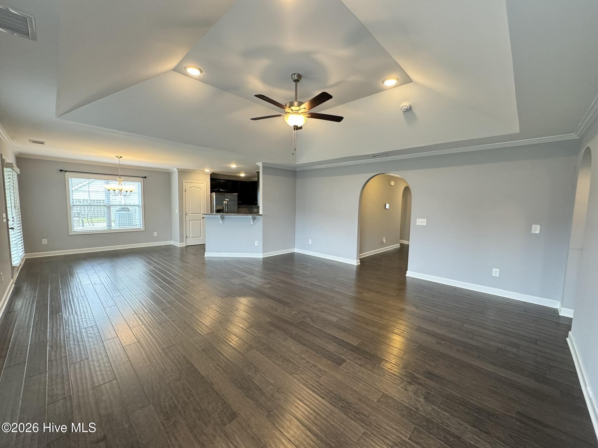 100552573 | Photo 11