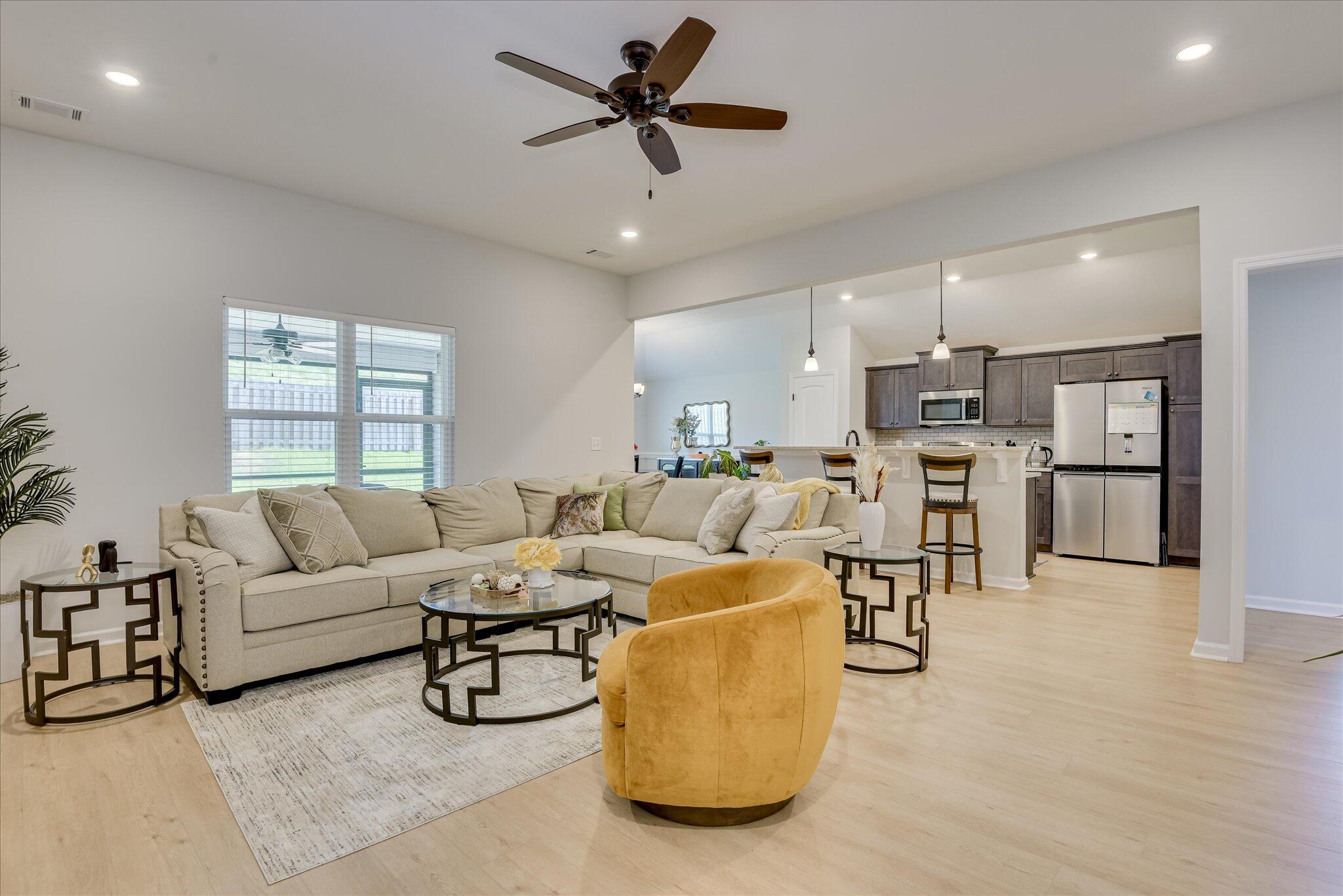 08-108-DSC_3390LRenfuse