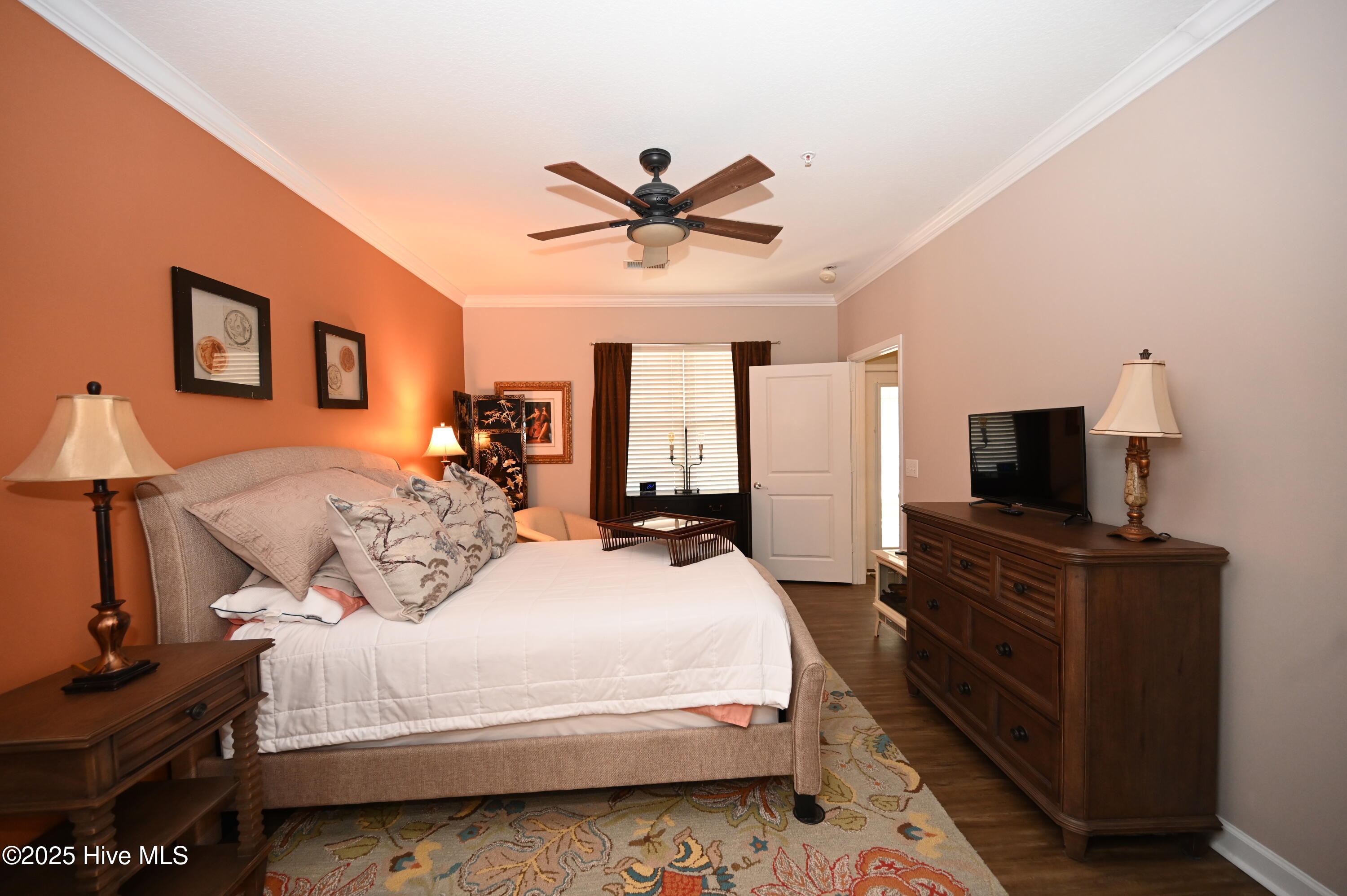 100547071 | Photo 14