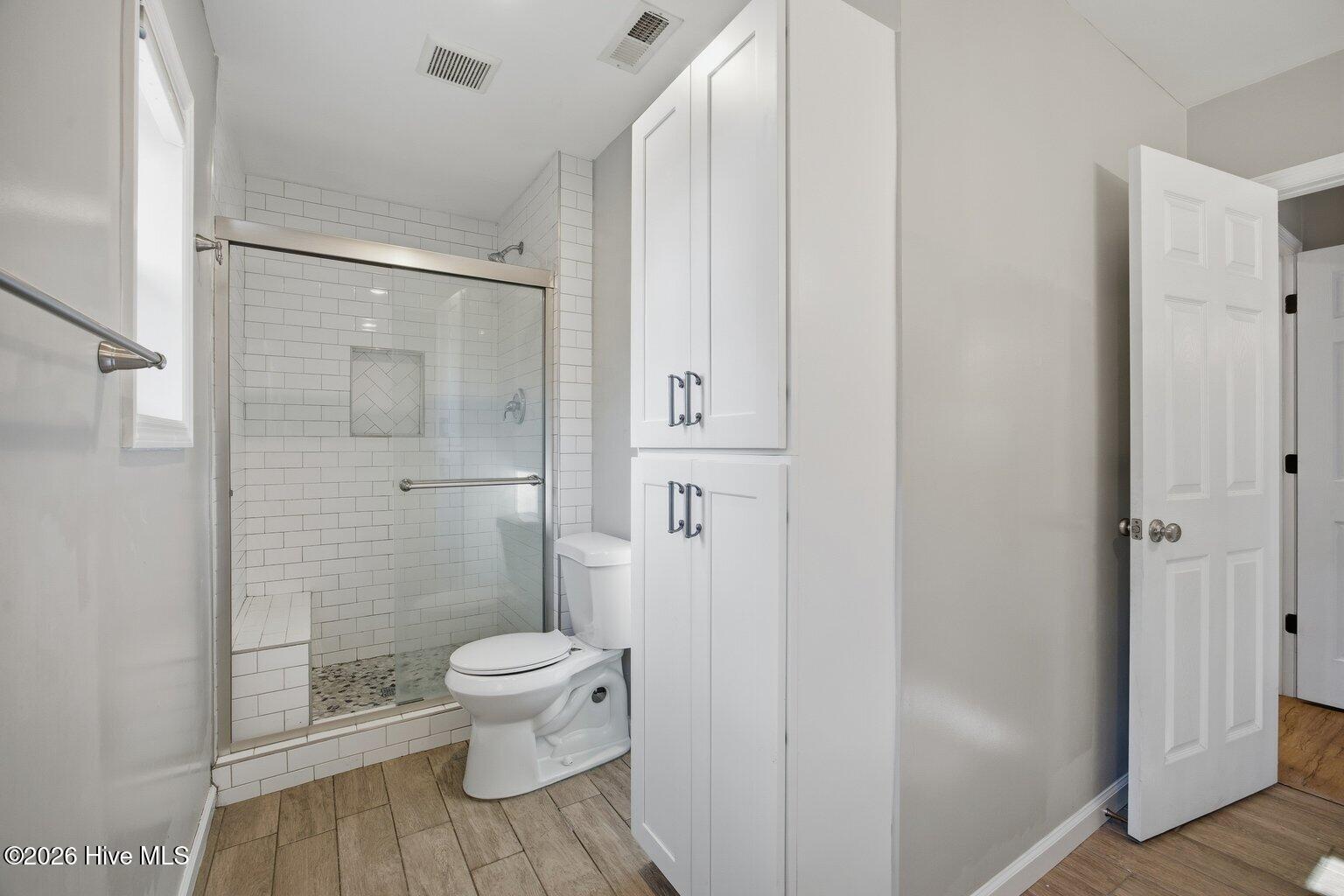 100554900 | Photo 15