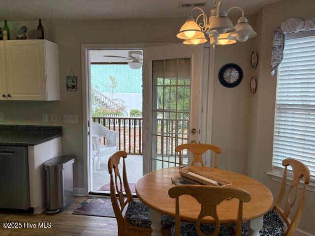 100538319 | Photo 30