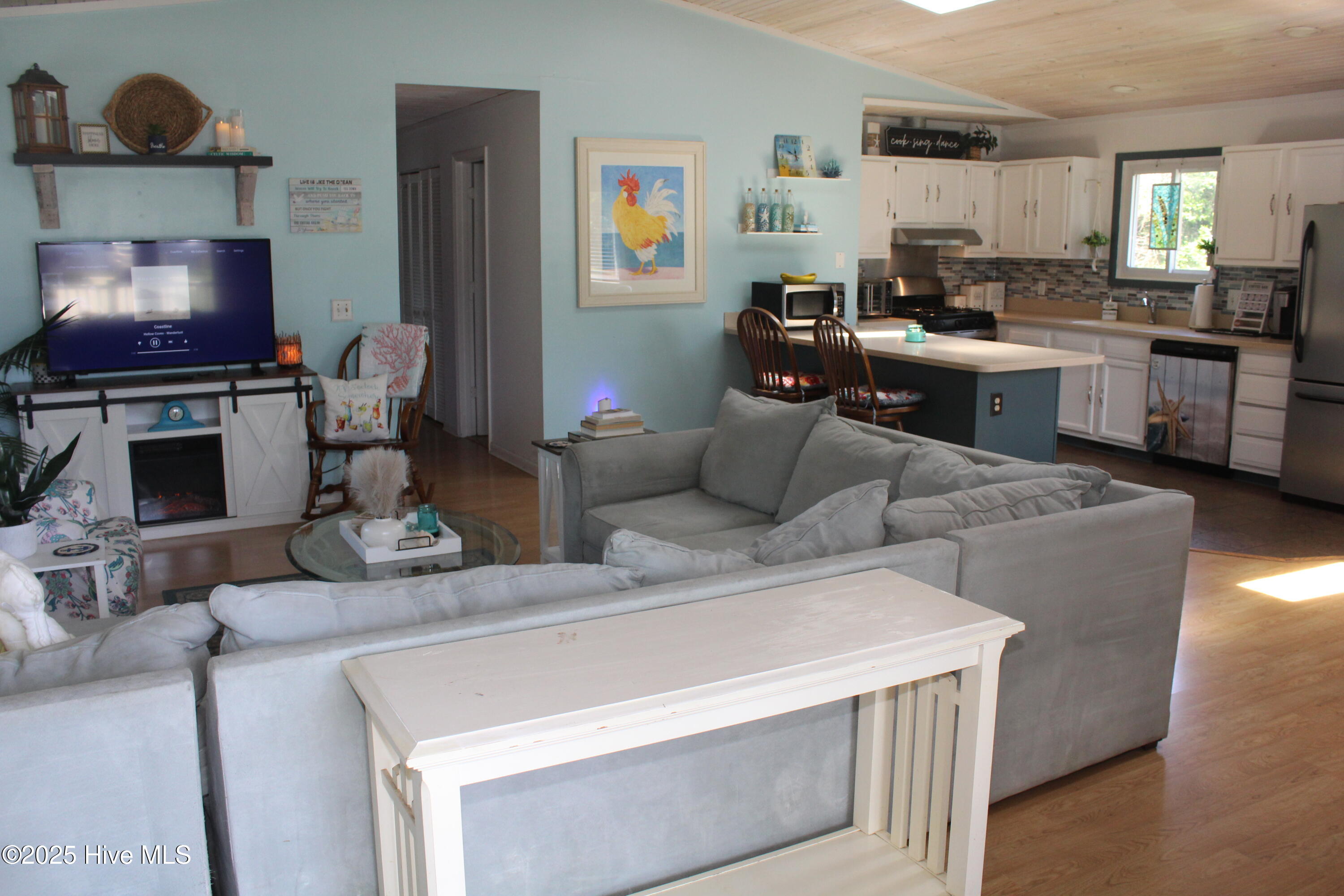 504 Greenville Avenue, Carolina Beach, NC 28428 – photo 6: IMG_9563